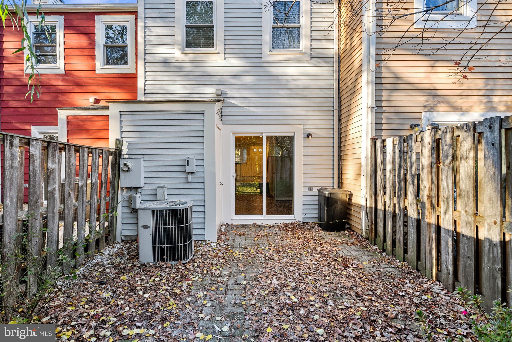 WHISPERWOOD - Residential Lease