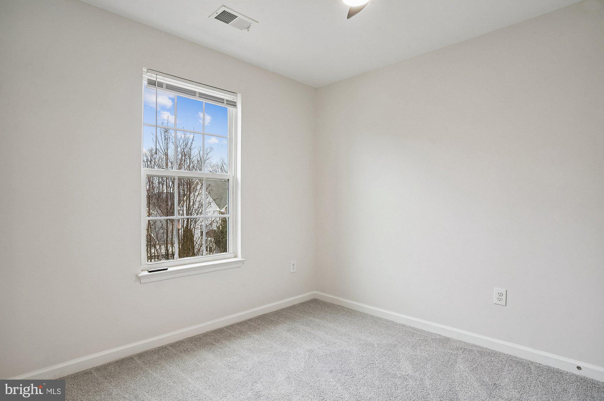 FIELDSIDE AT ST CHARLES - Residential