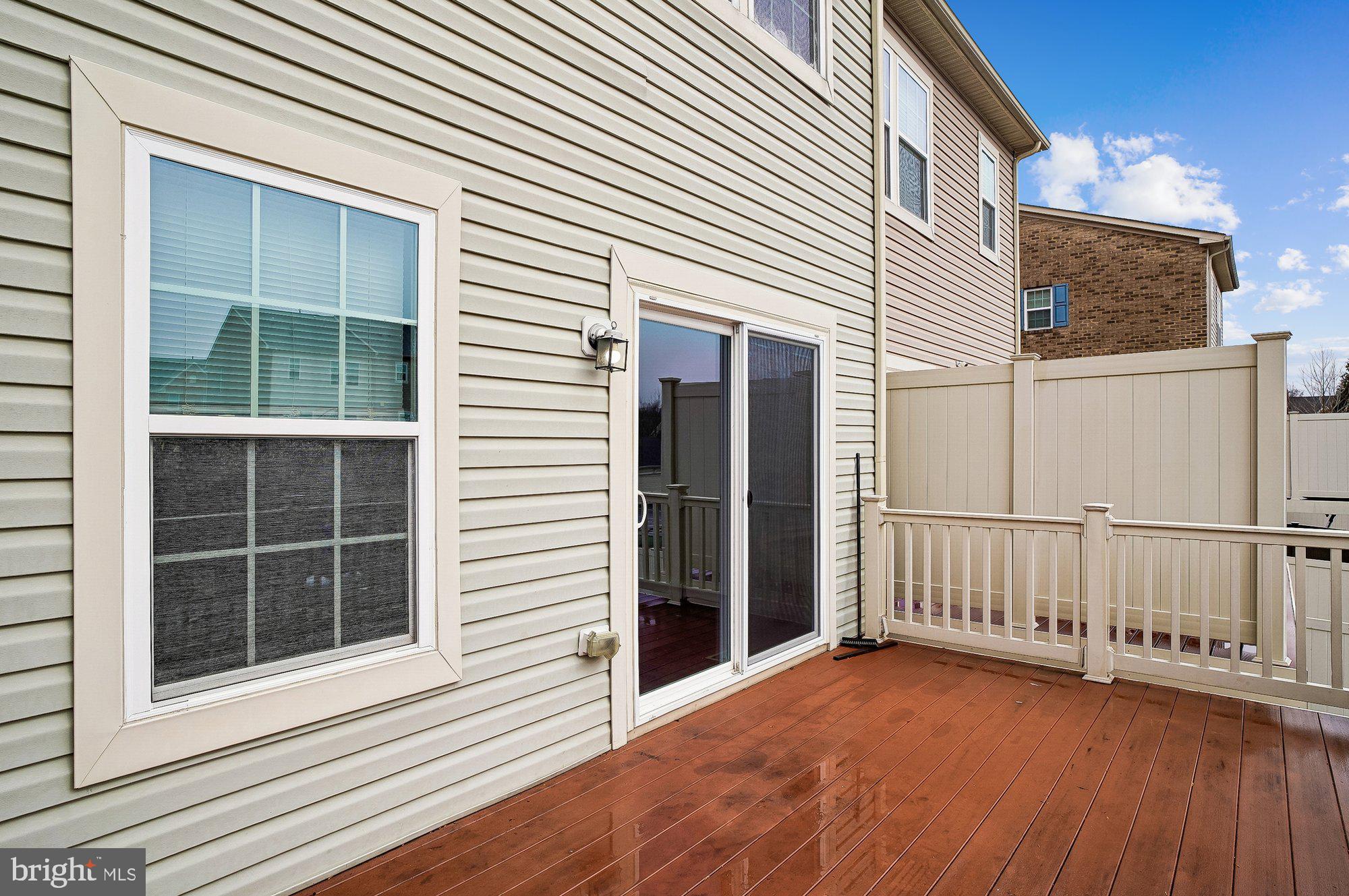 FIELDSIDE AT ST CHARLES - Residential