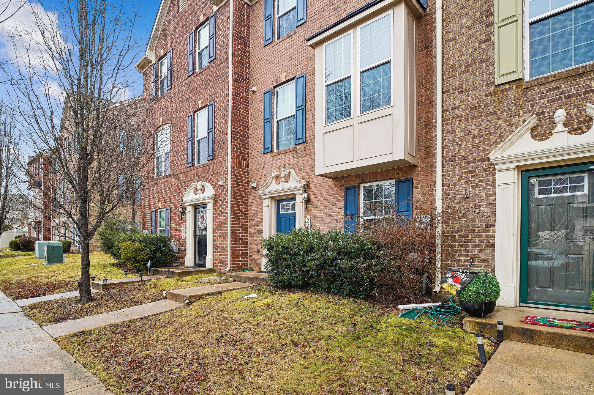 FIELDSIDE AT ST CHARLES - Residential