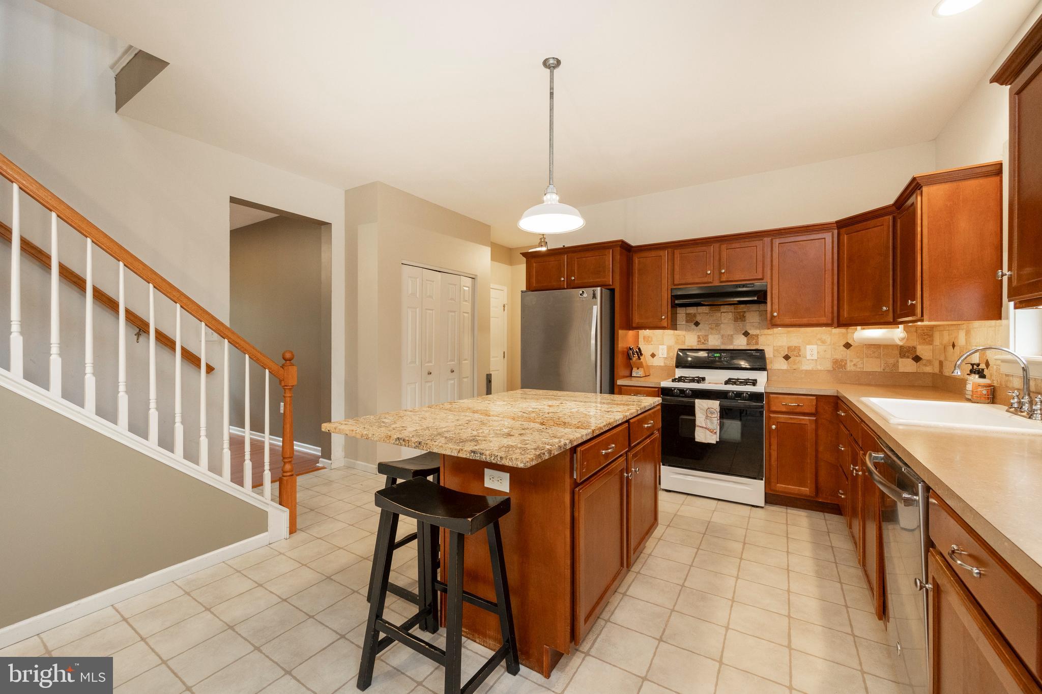 HILLBROOK FARMS - Residential