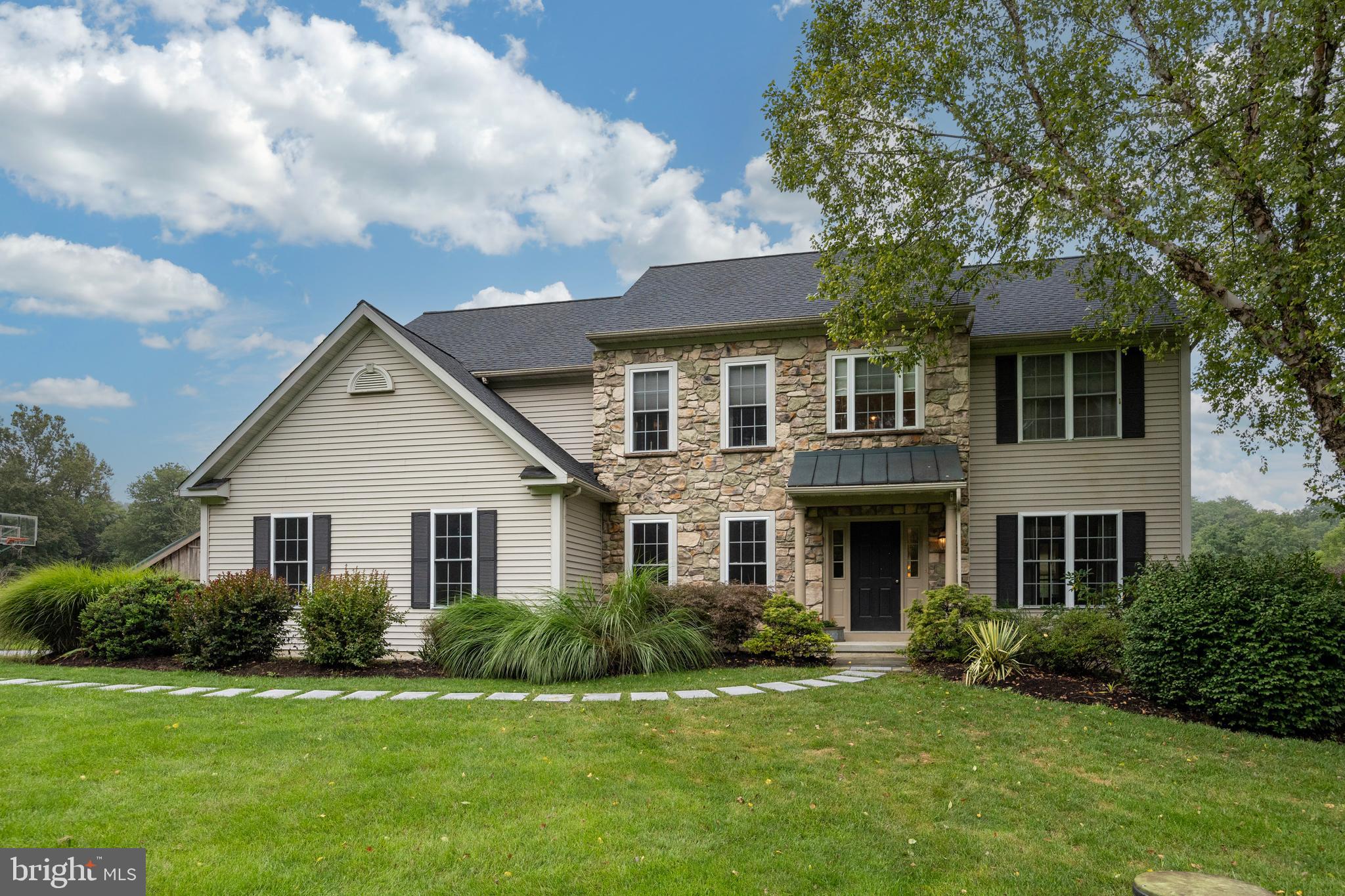 HILLBROOK FARMS - Residential