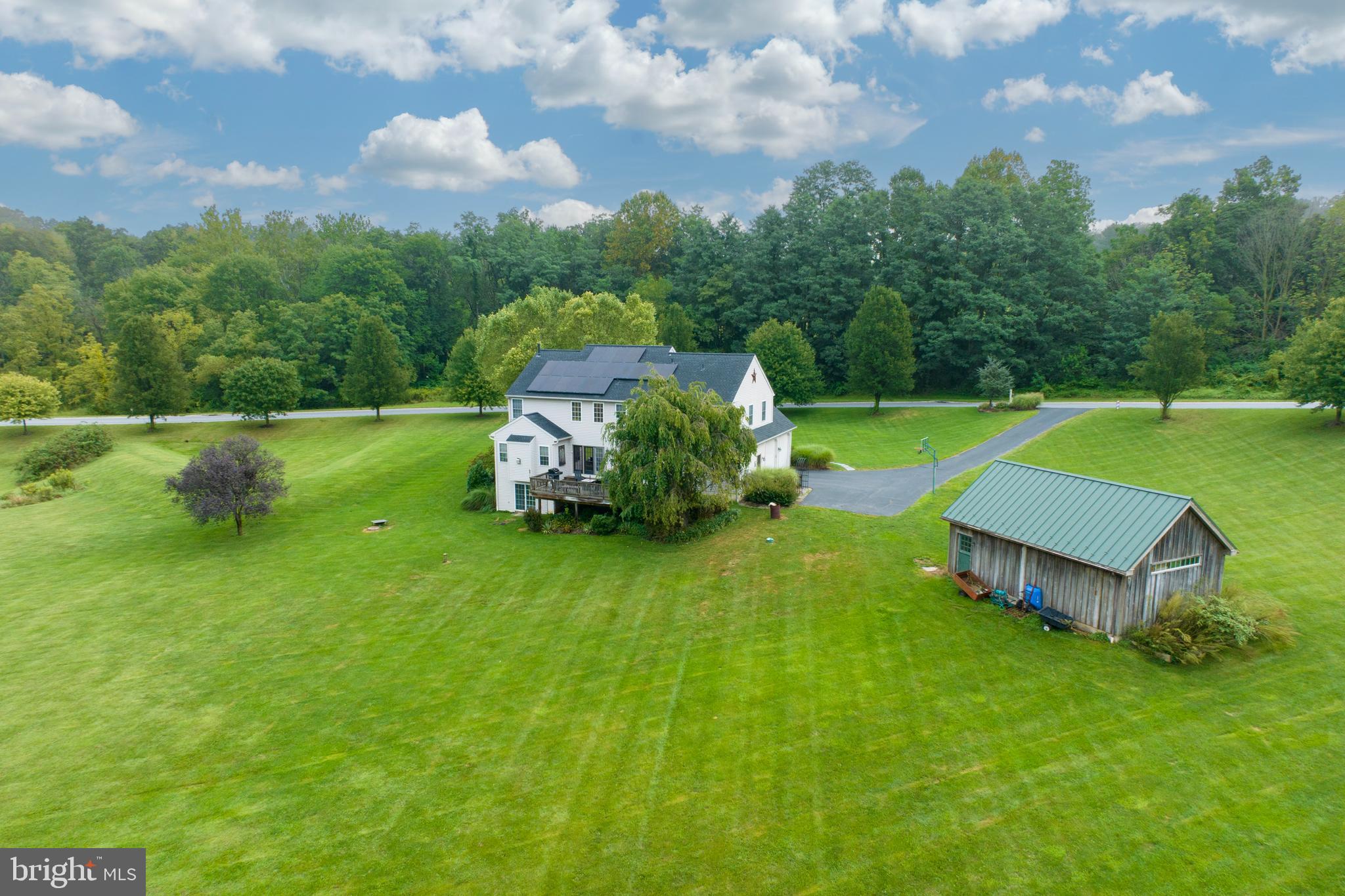 HILLBROOK FARMS - Residential