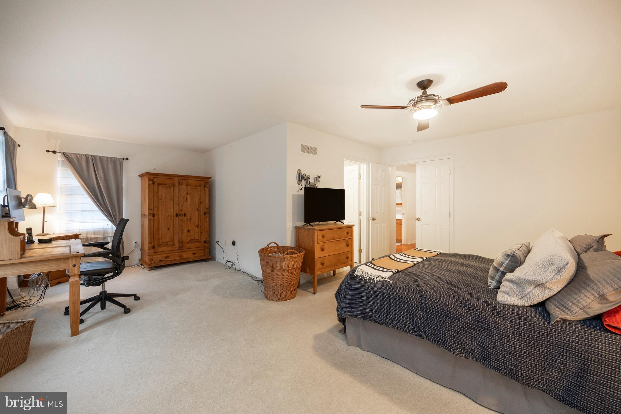 HILLBROOK FARMS - Residential