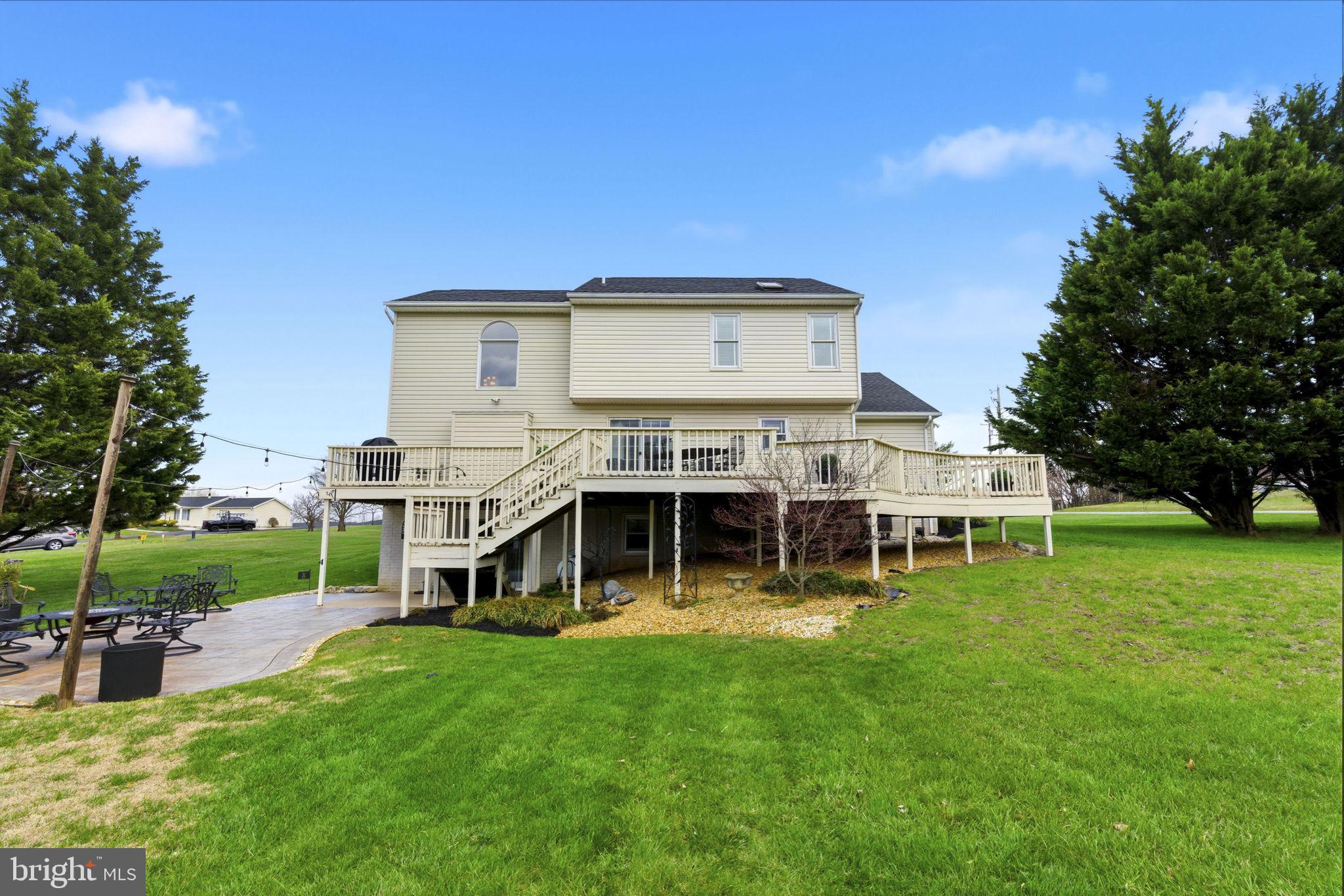 HOLLIS MANOR - Residential