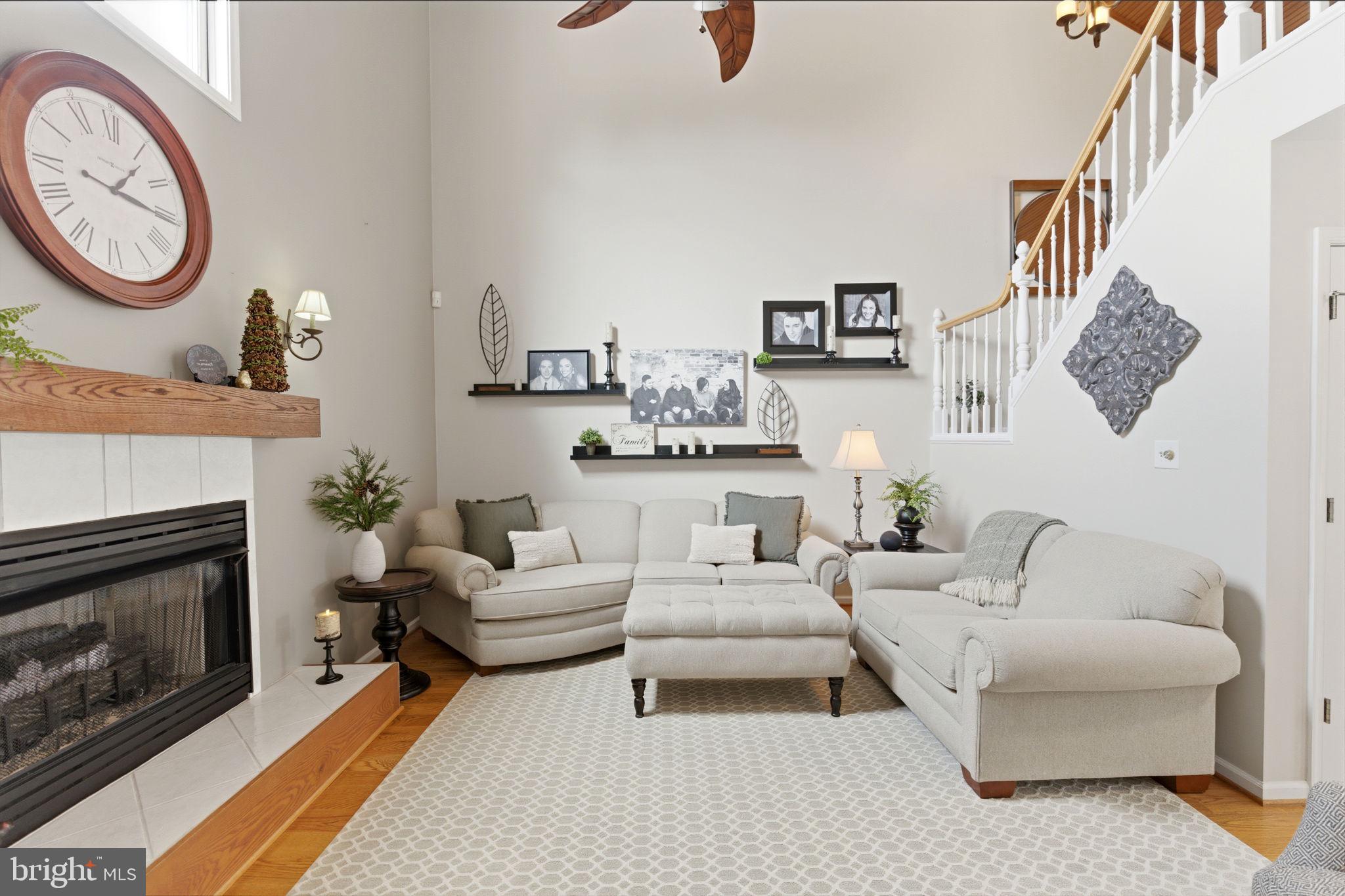 HOLLIS MANOR - Residential