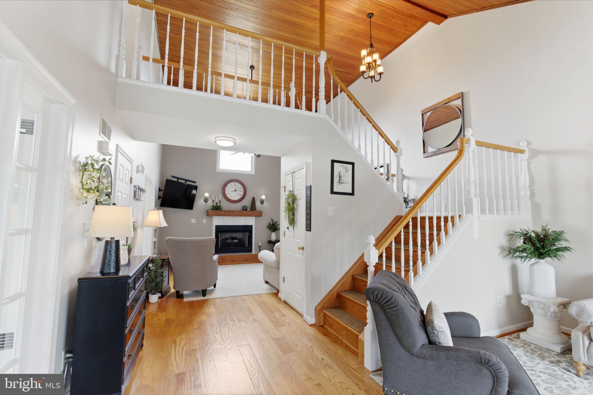 HOLLIS MANOR - Residential