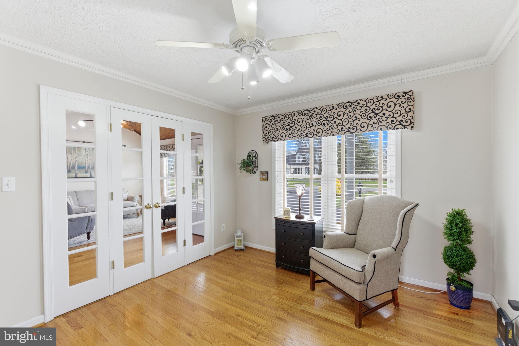 HOLLIS MANOR - Residential