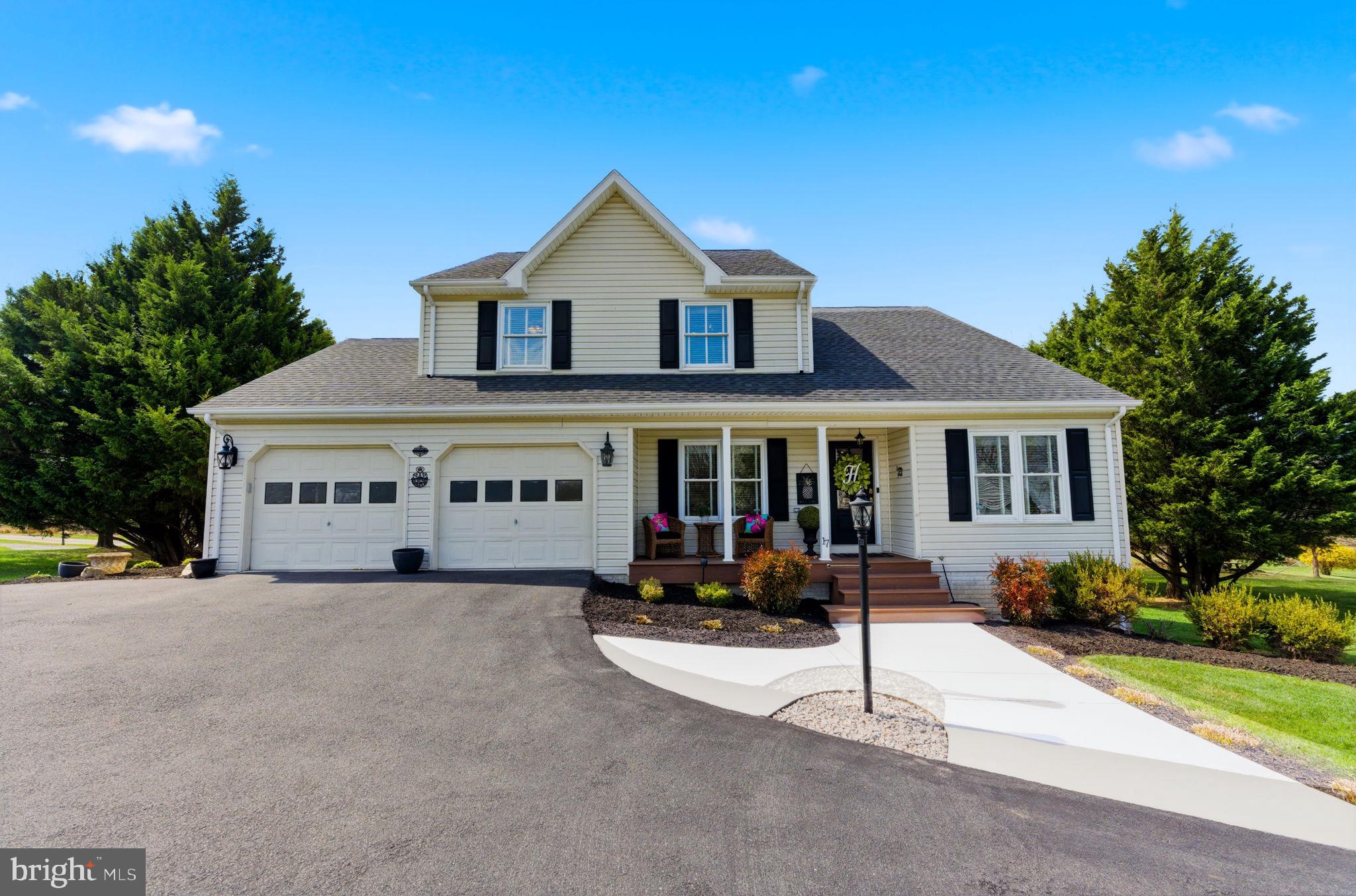 HOLLIS MANOR - Residential