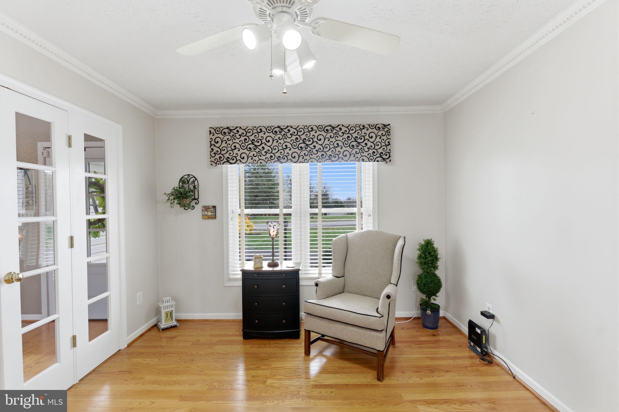 HOLLIS MANOR - Residential