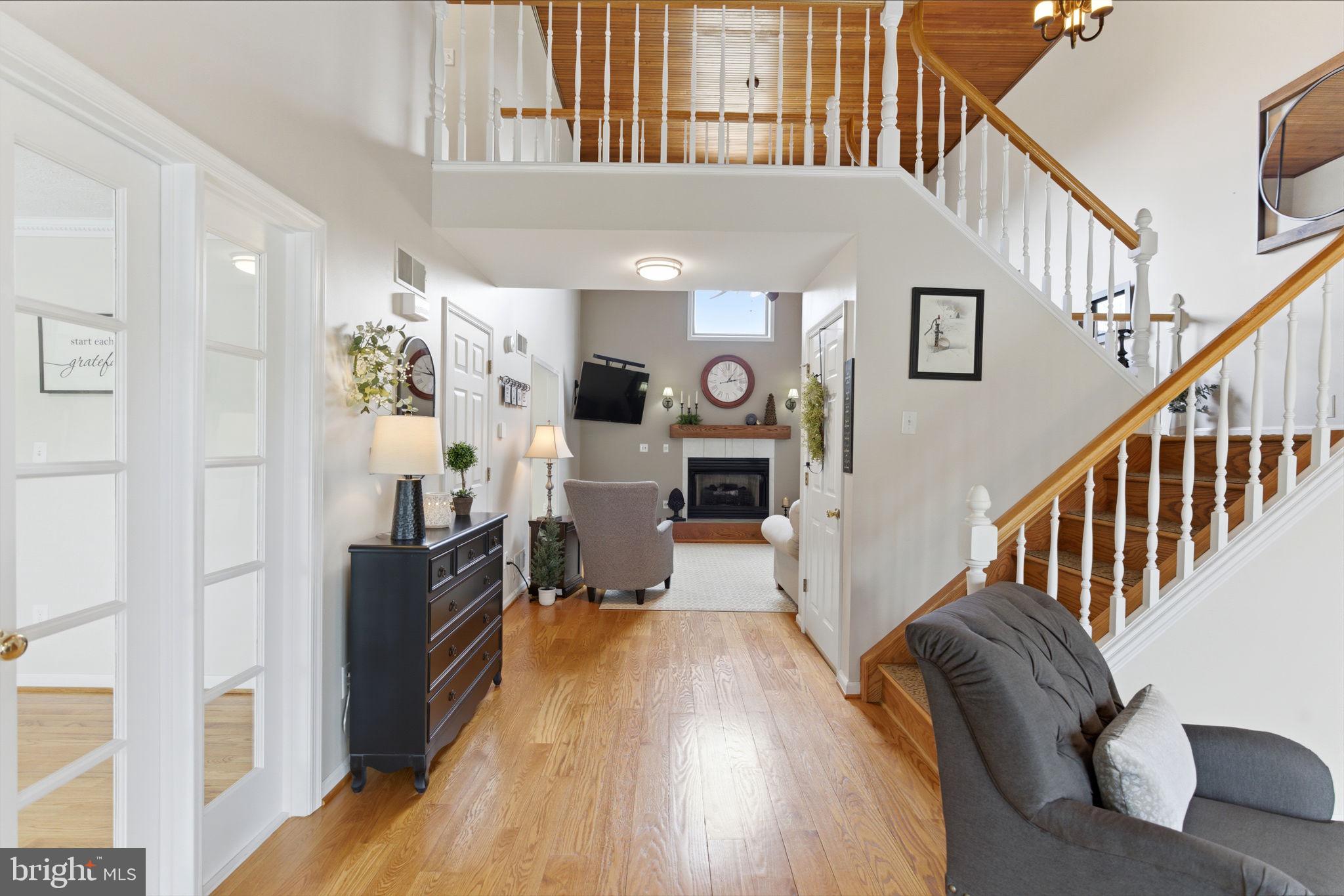 HOLLIS MANOR - Residential