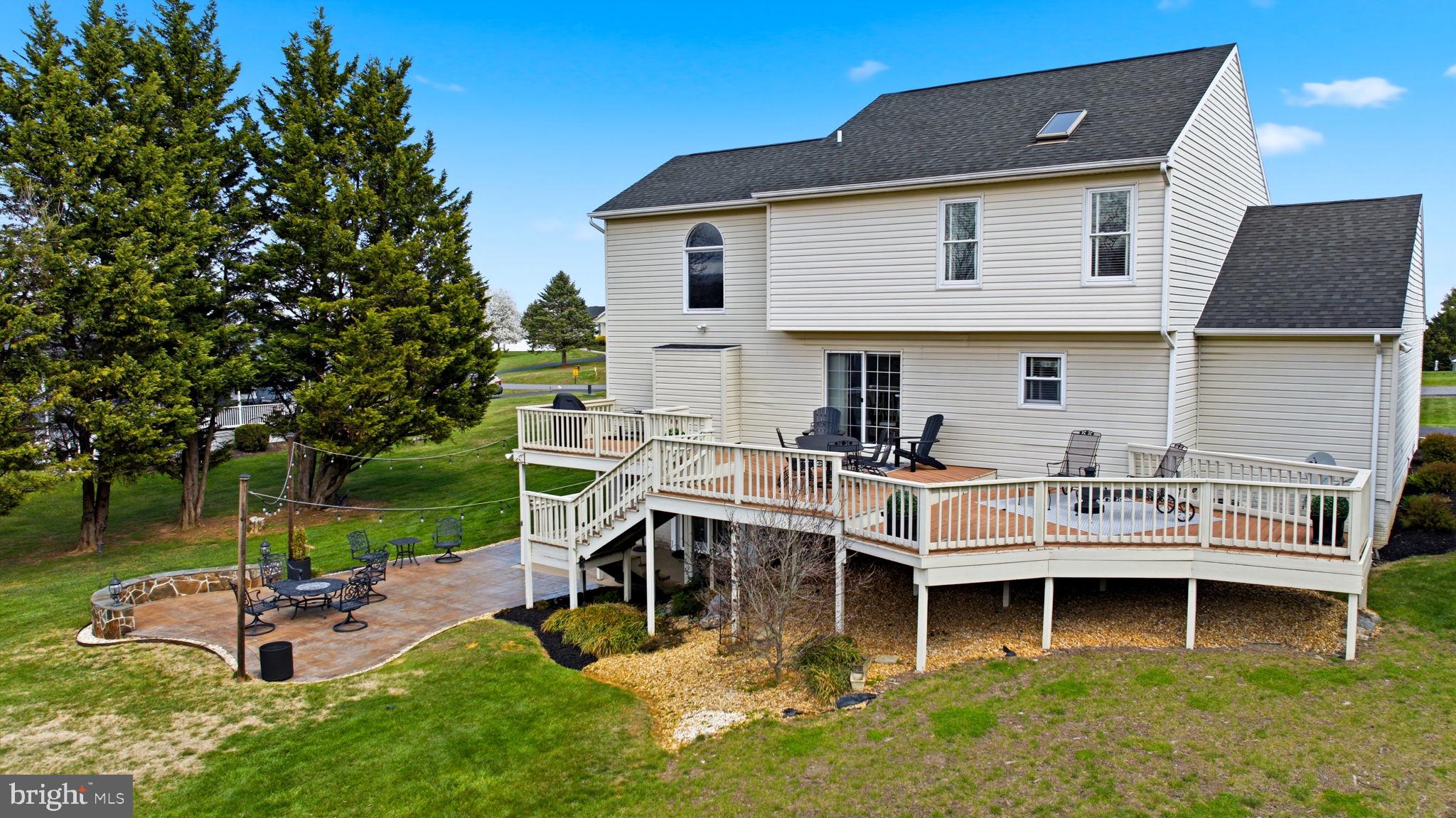 HOLLIS MANOR - Residential