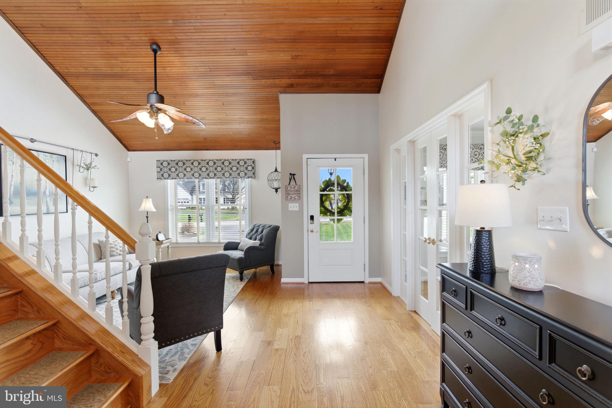 HOLLIS MANOR - Residential