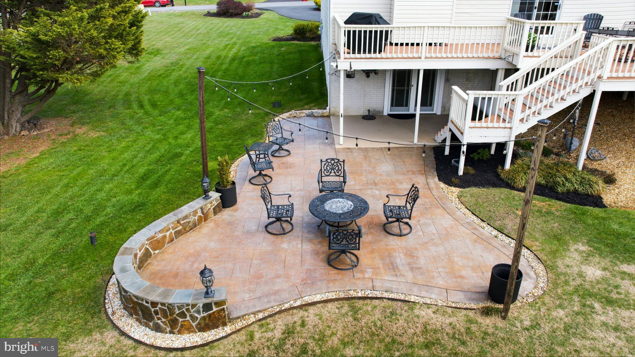 HOLLIS MANOR - Residential