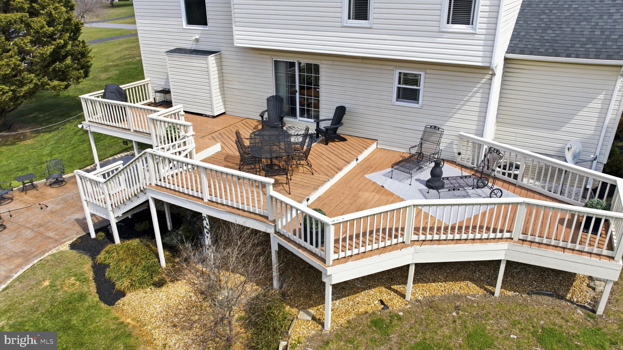 HOLLIS MANOR - Residential