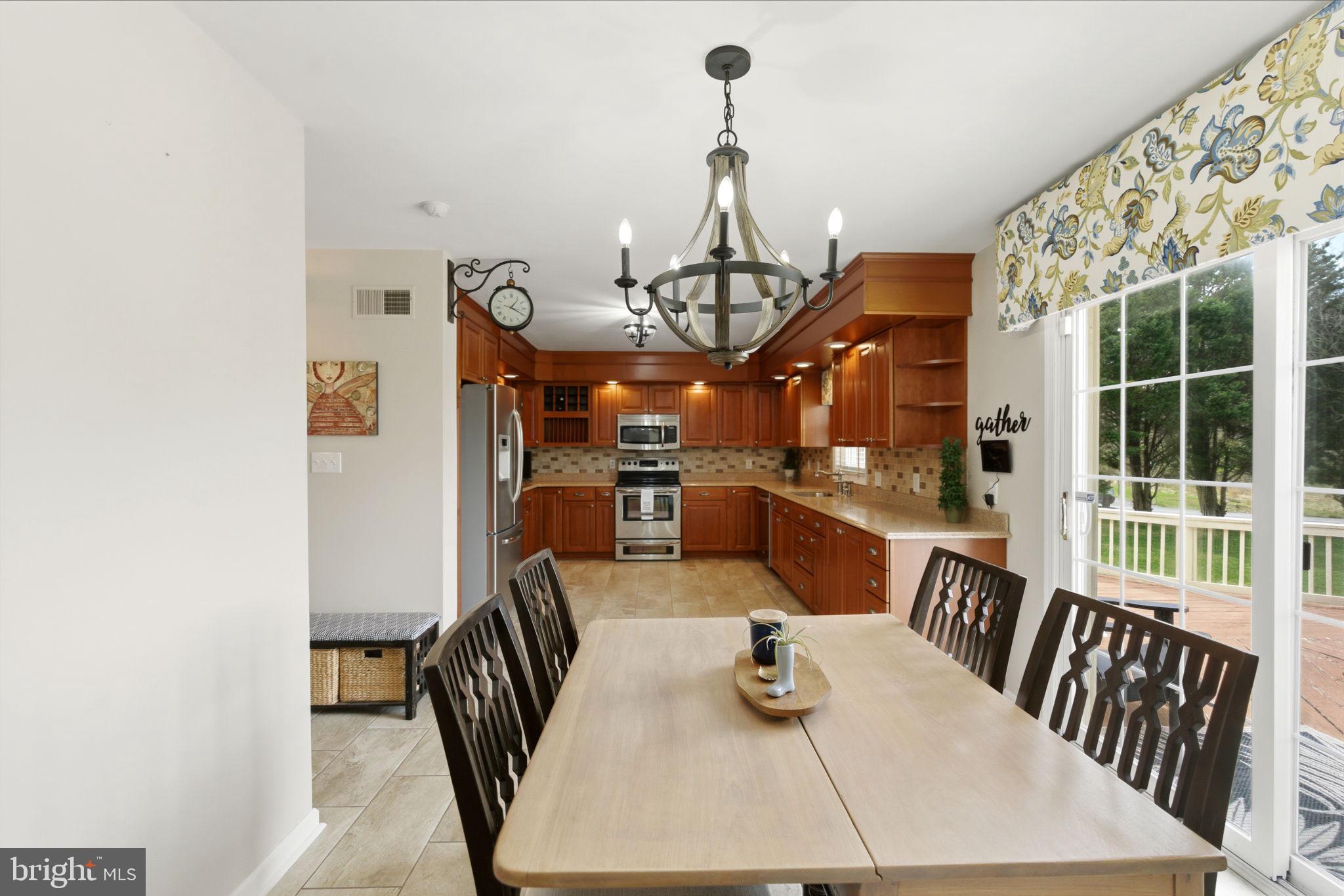 HOLLIS MANOR - Residential