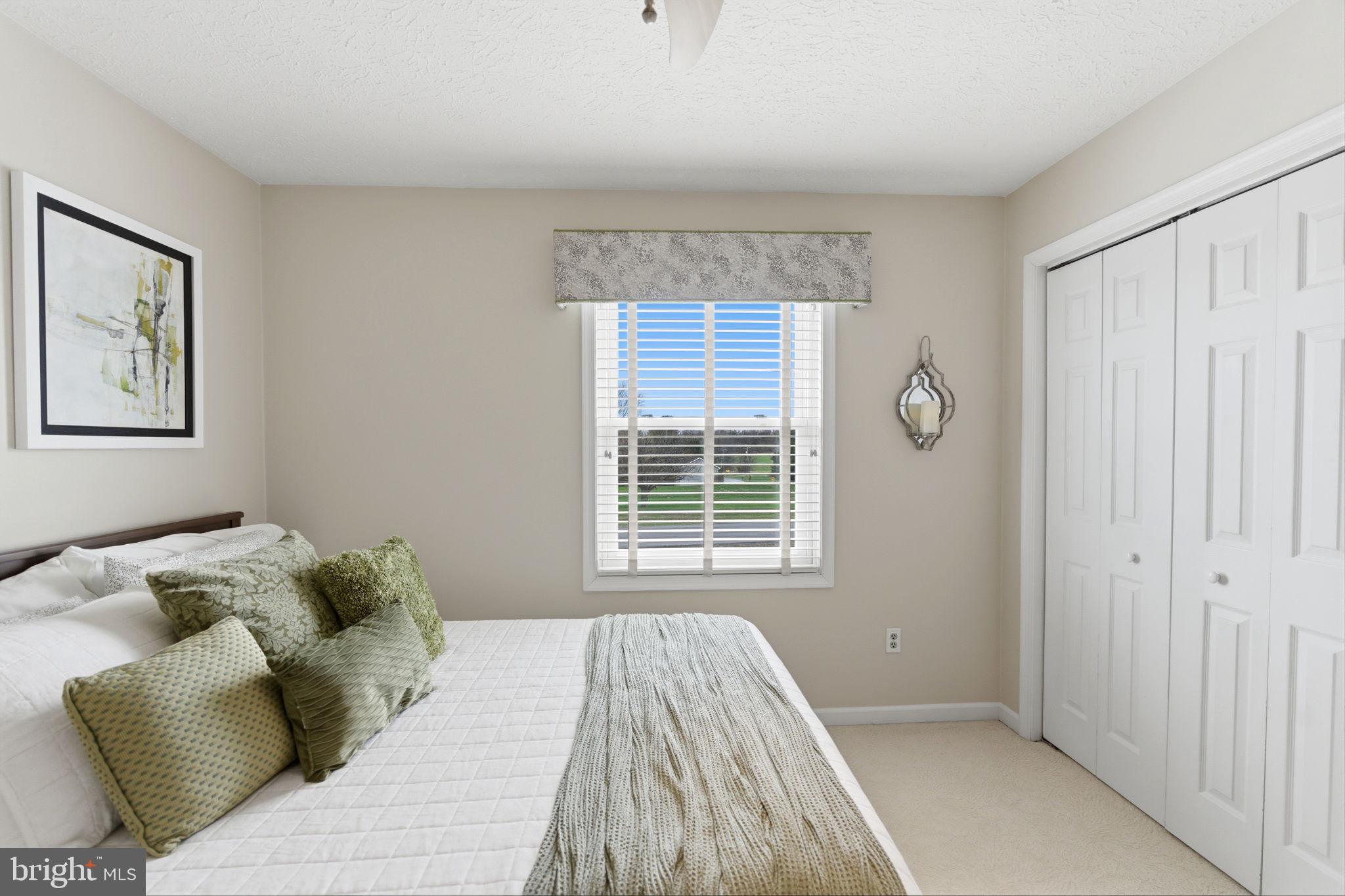 HOLLIS MANOR - Residential