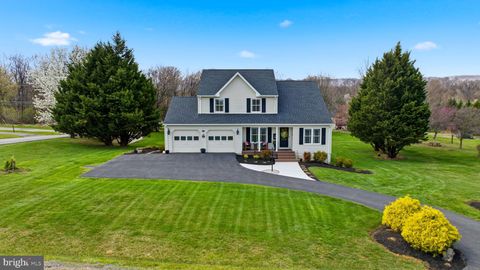 Photo of 17 Renaissance Drive, MARTINSBURG, WV 25403 (MLS # WVBE2049608)