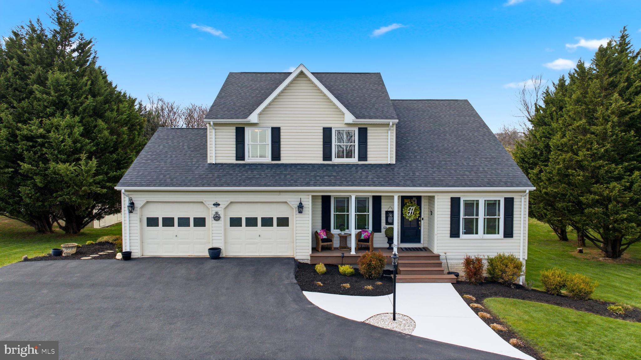 HOLLIS MANOR - Residential