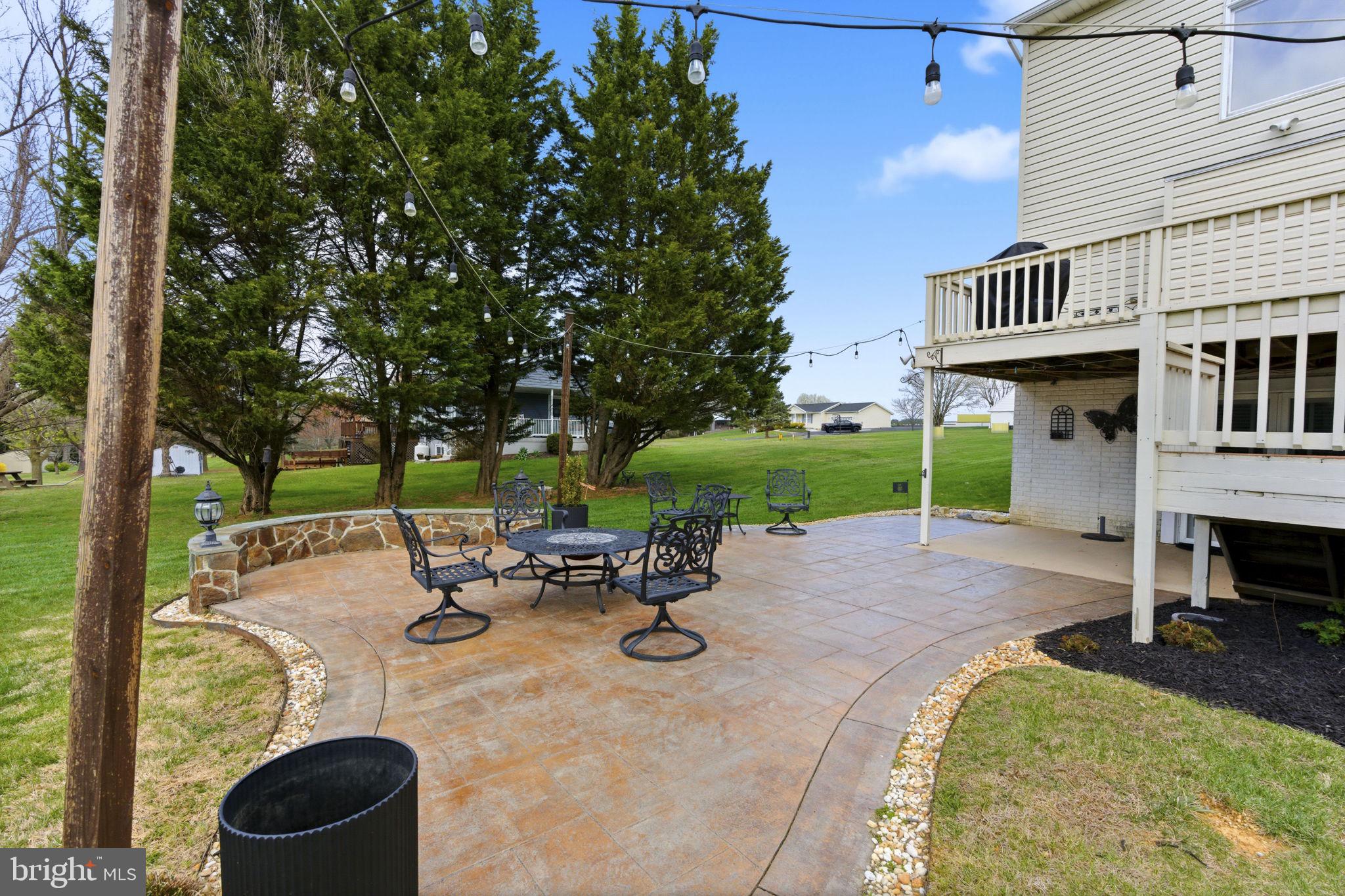 HOLLIS MANOR - Residential