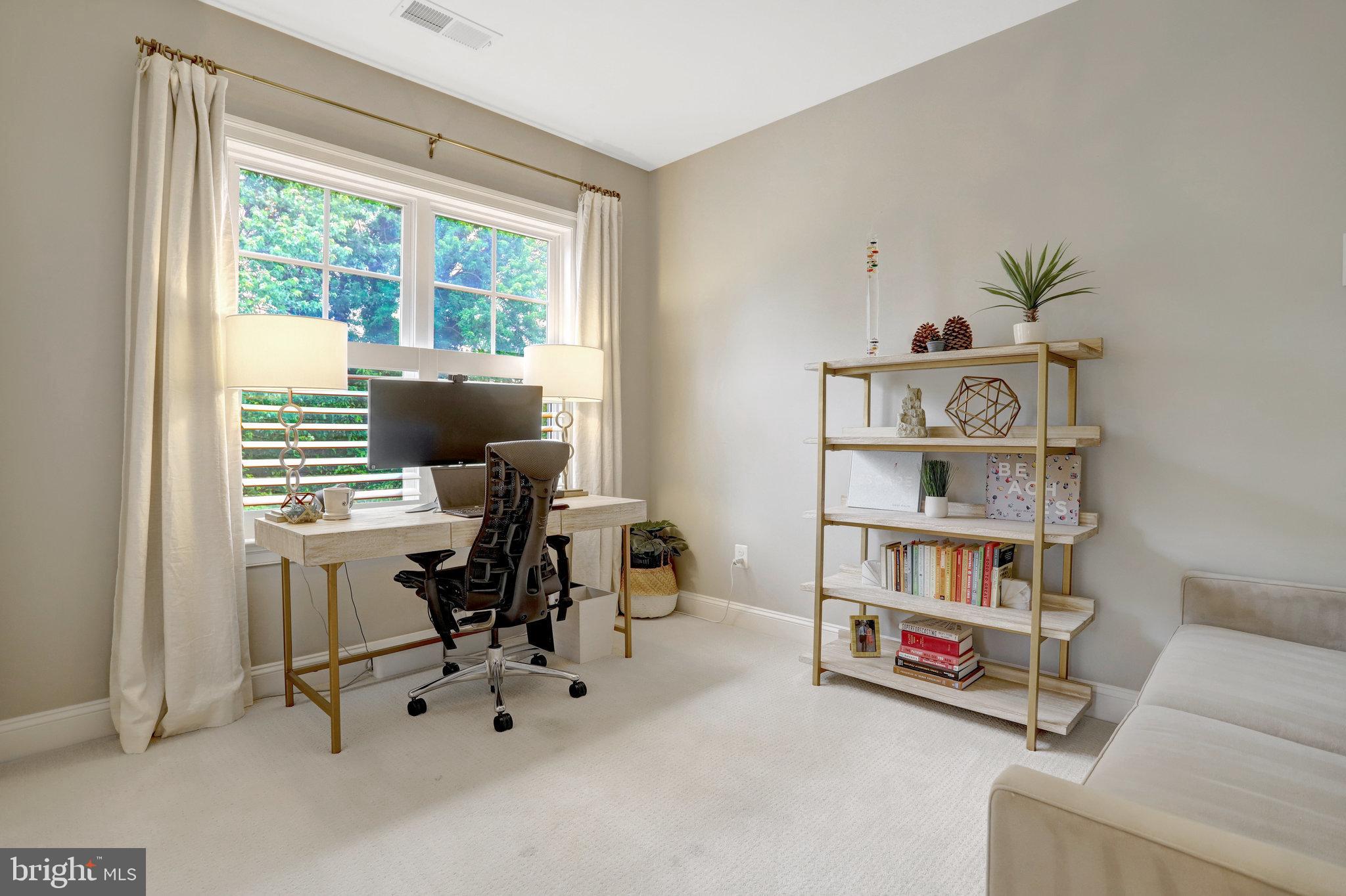 LEXINGTON VILLAGE - Residential