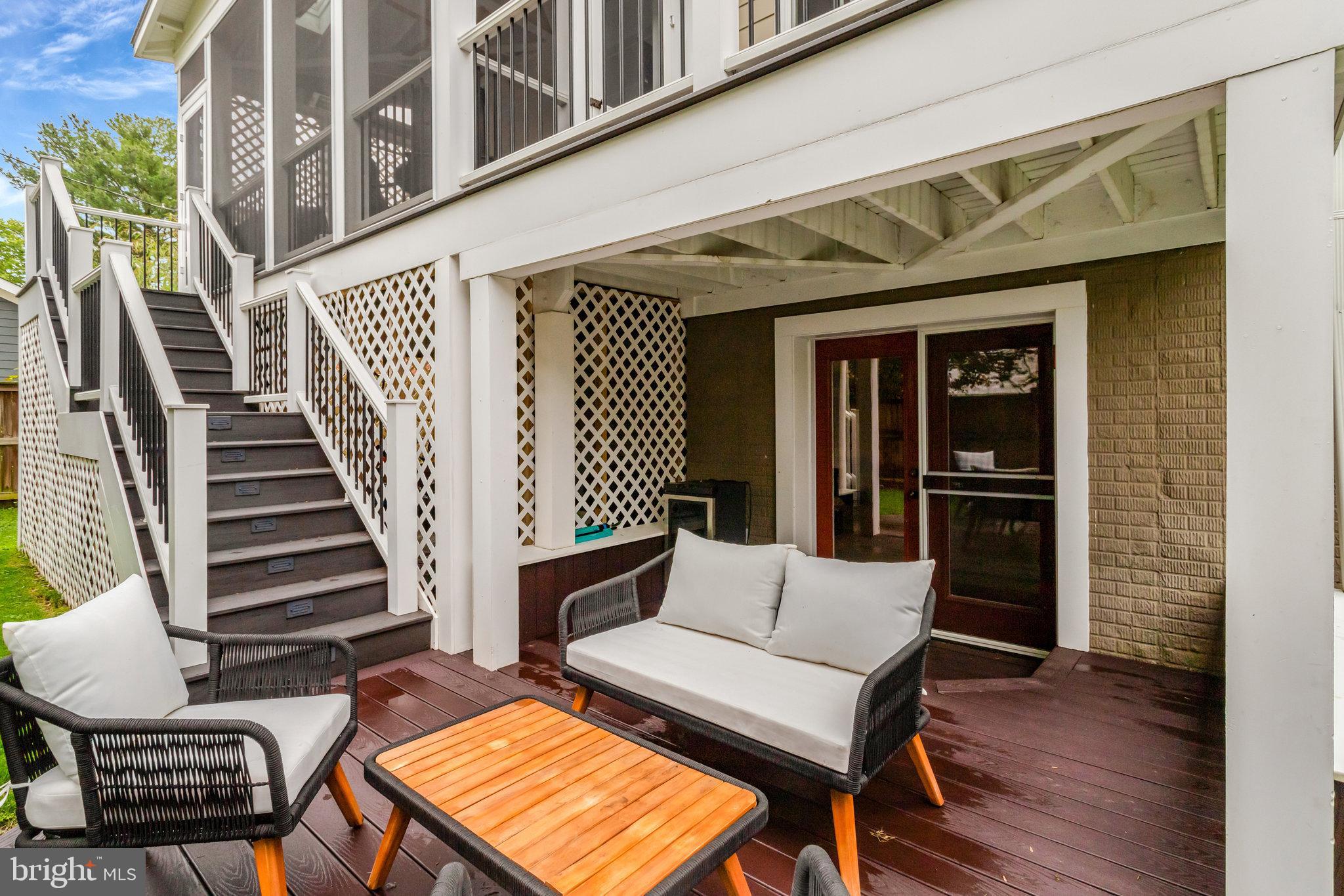 LEXINGTON VILLAGE - Residential