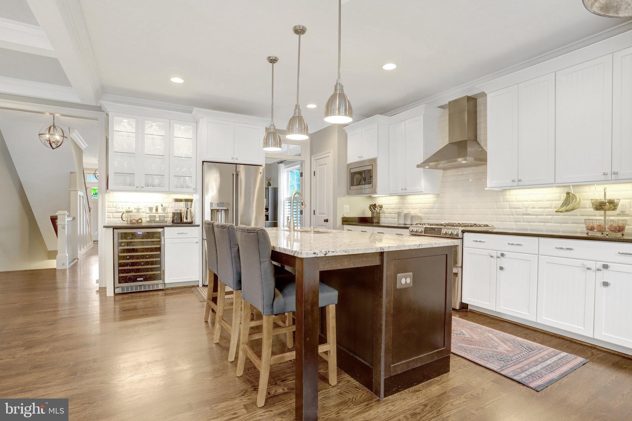 LEXINGTON VILLAGE - Residential