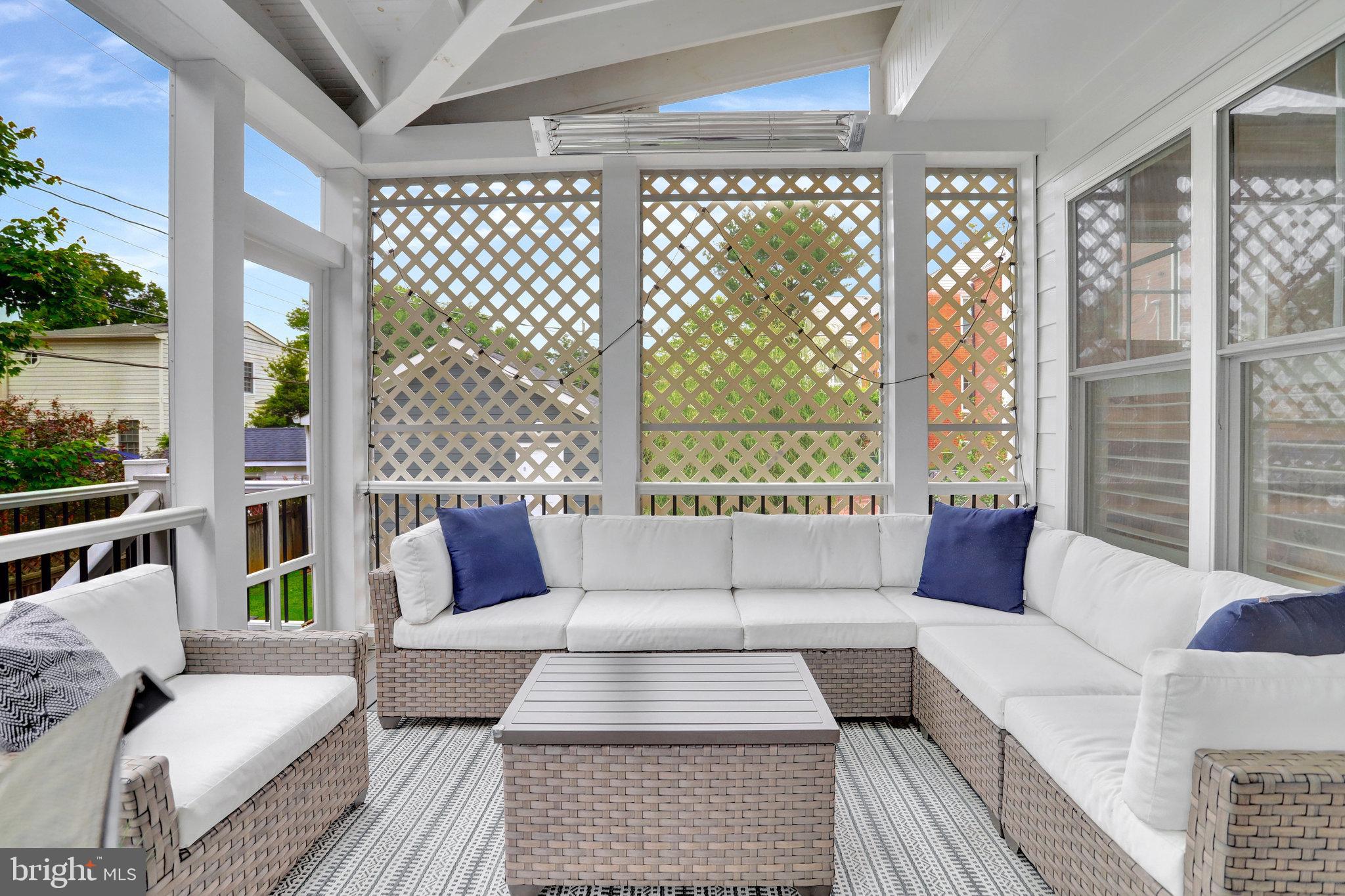 LEXINGTON VILLAGE - Residential