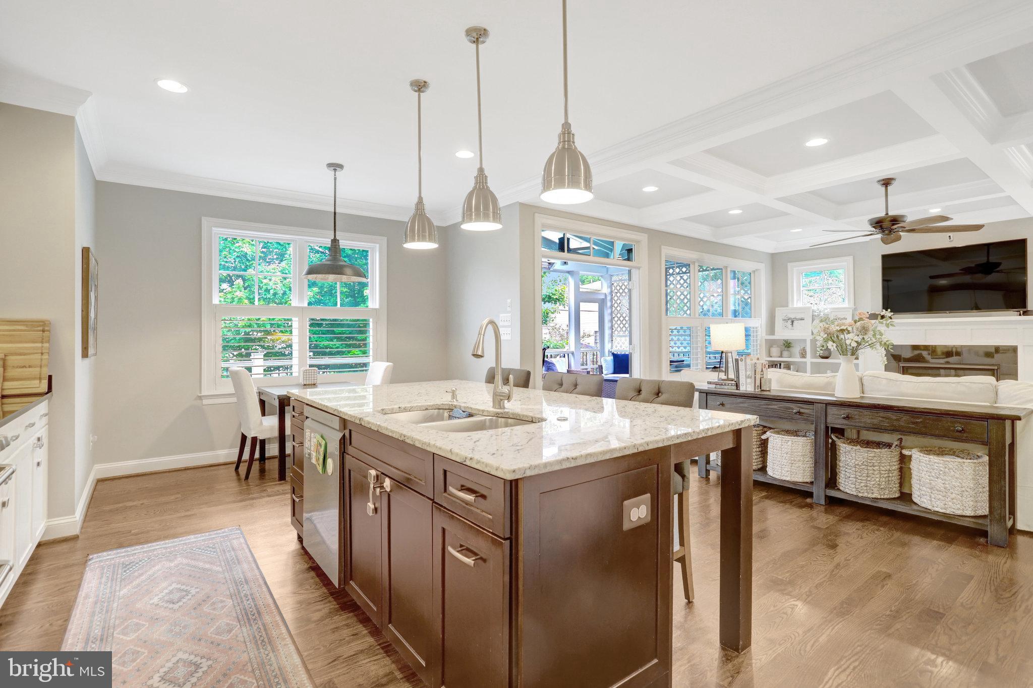 LEXINGTON VILLAGE - Residential