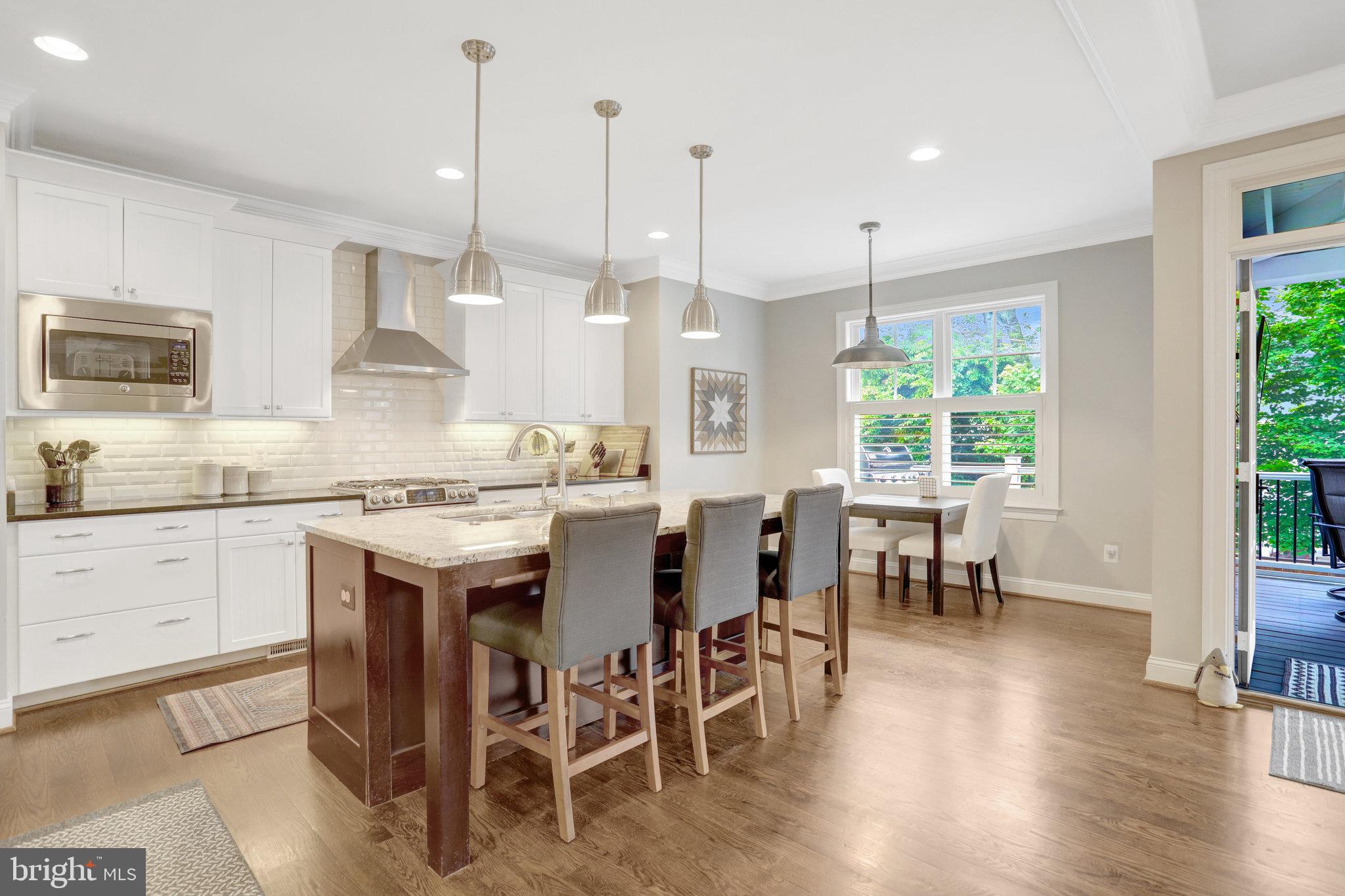 LEXINGTON VILLAGE - Residential