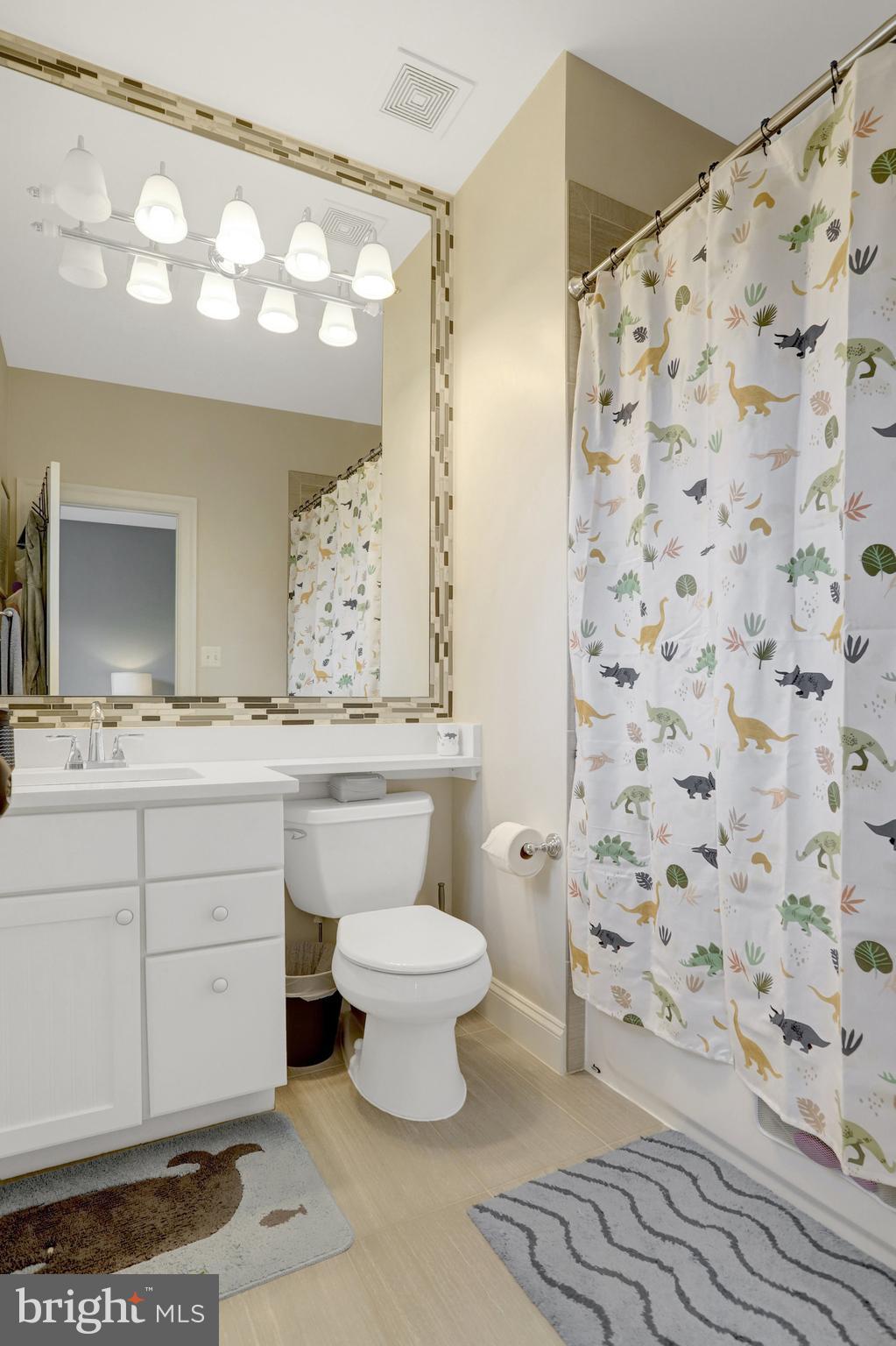 LEXINGTON VILLAGE - Residential