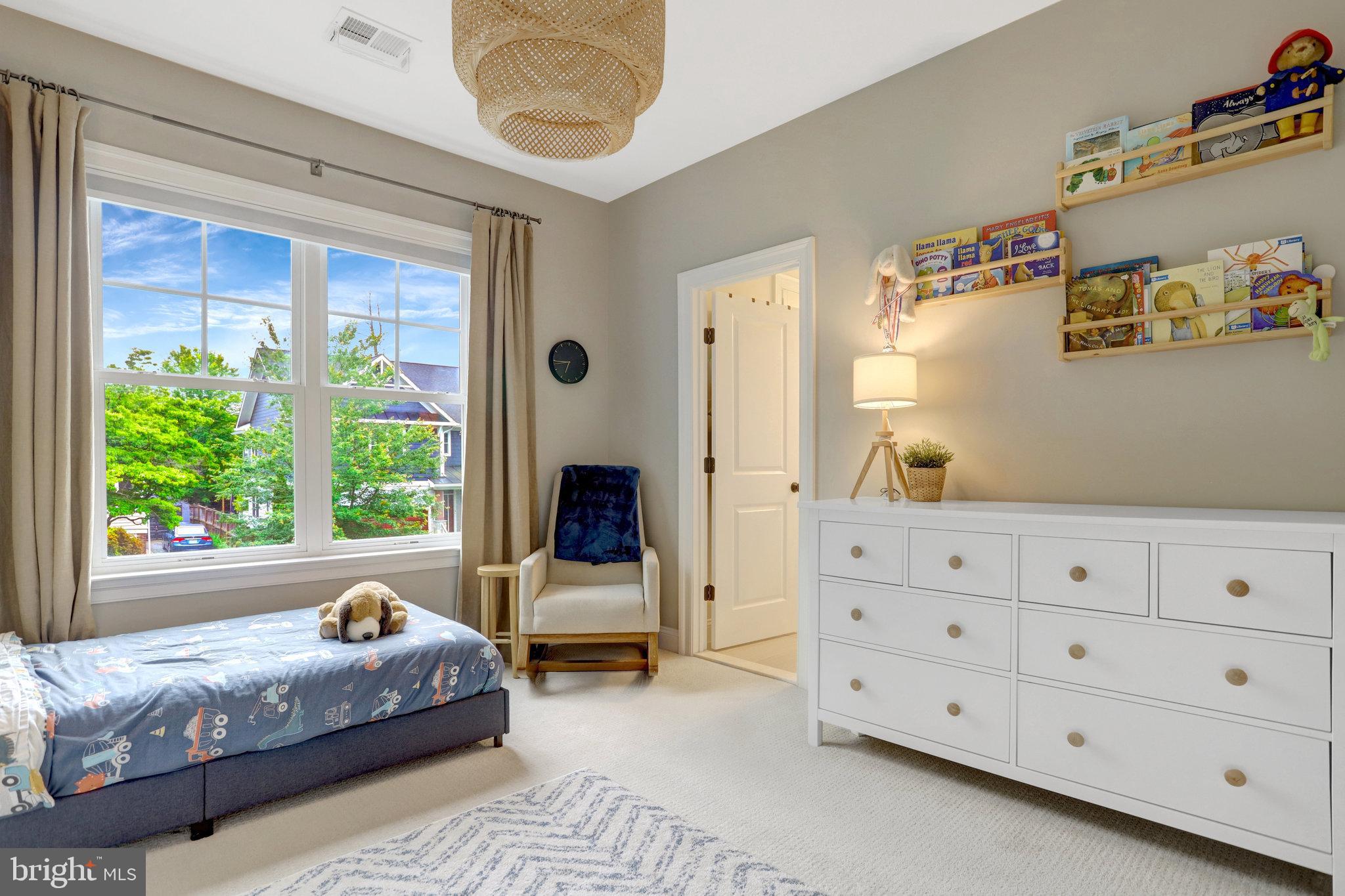 LEXINGTON VILLAGE - Residential