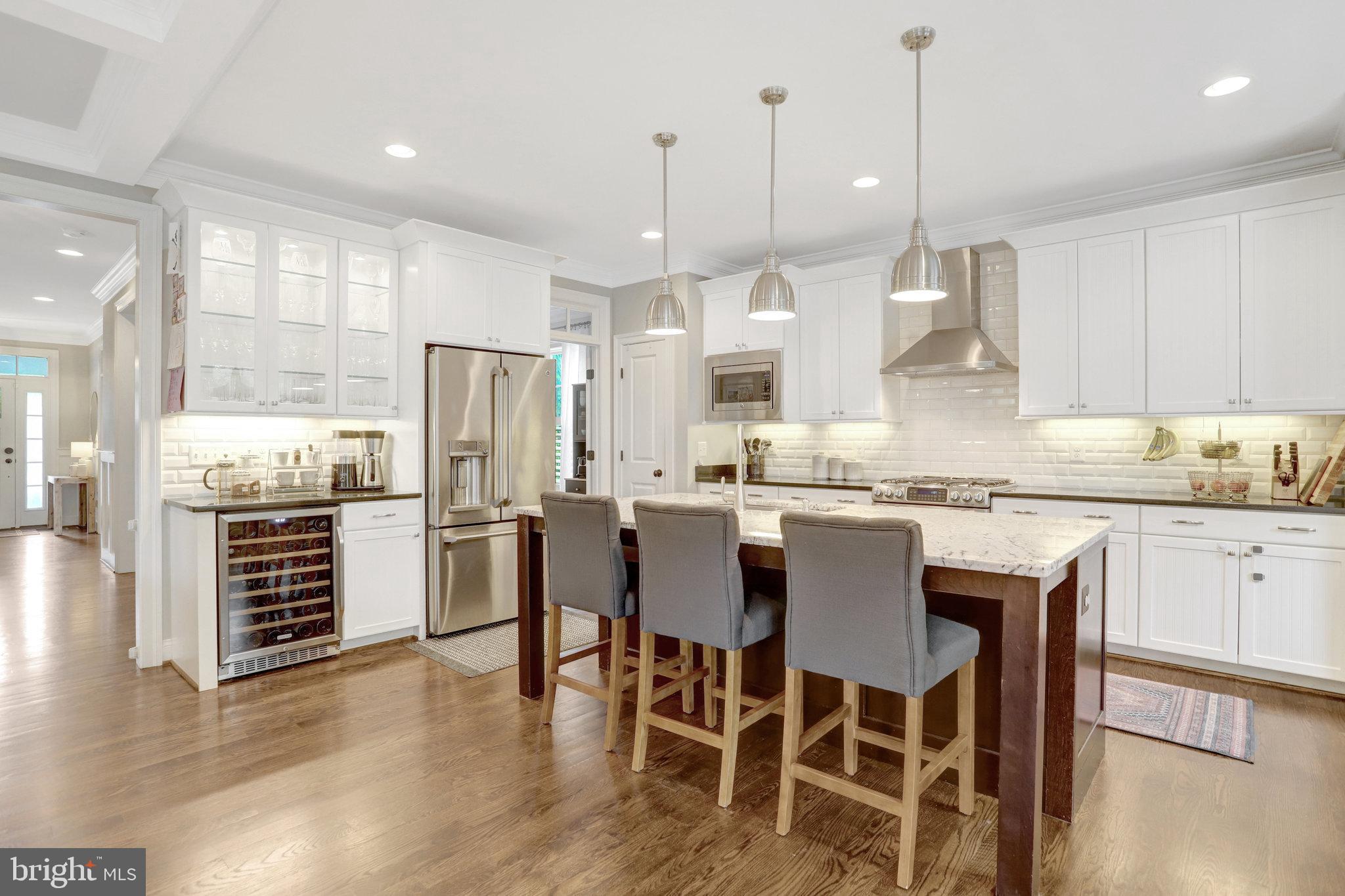 LEXINGTON VILLAGE - Residential