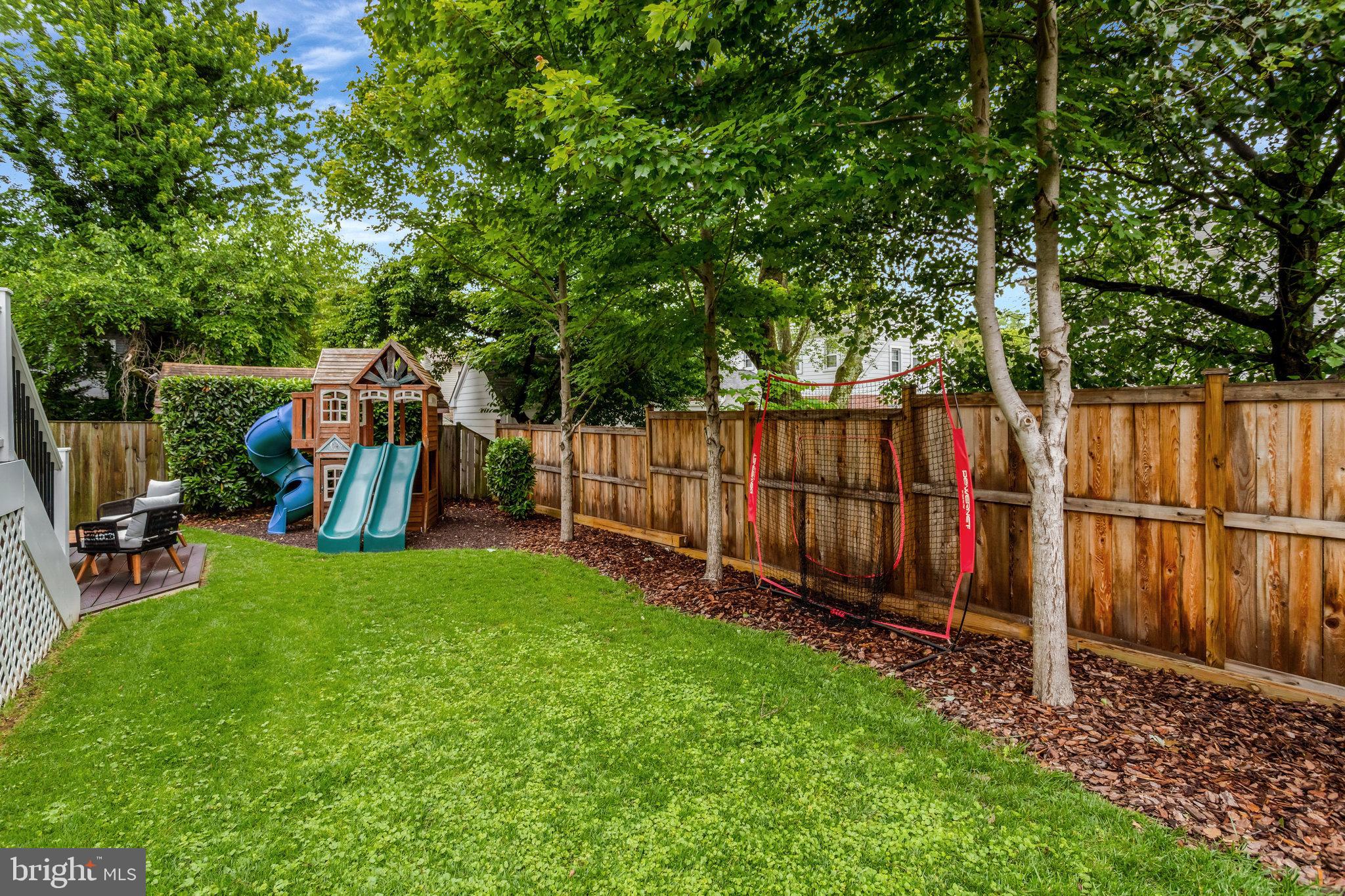 LEXINGTON VILLAGE - Residential