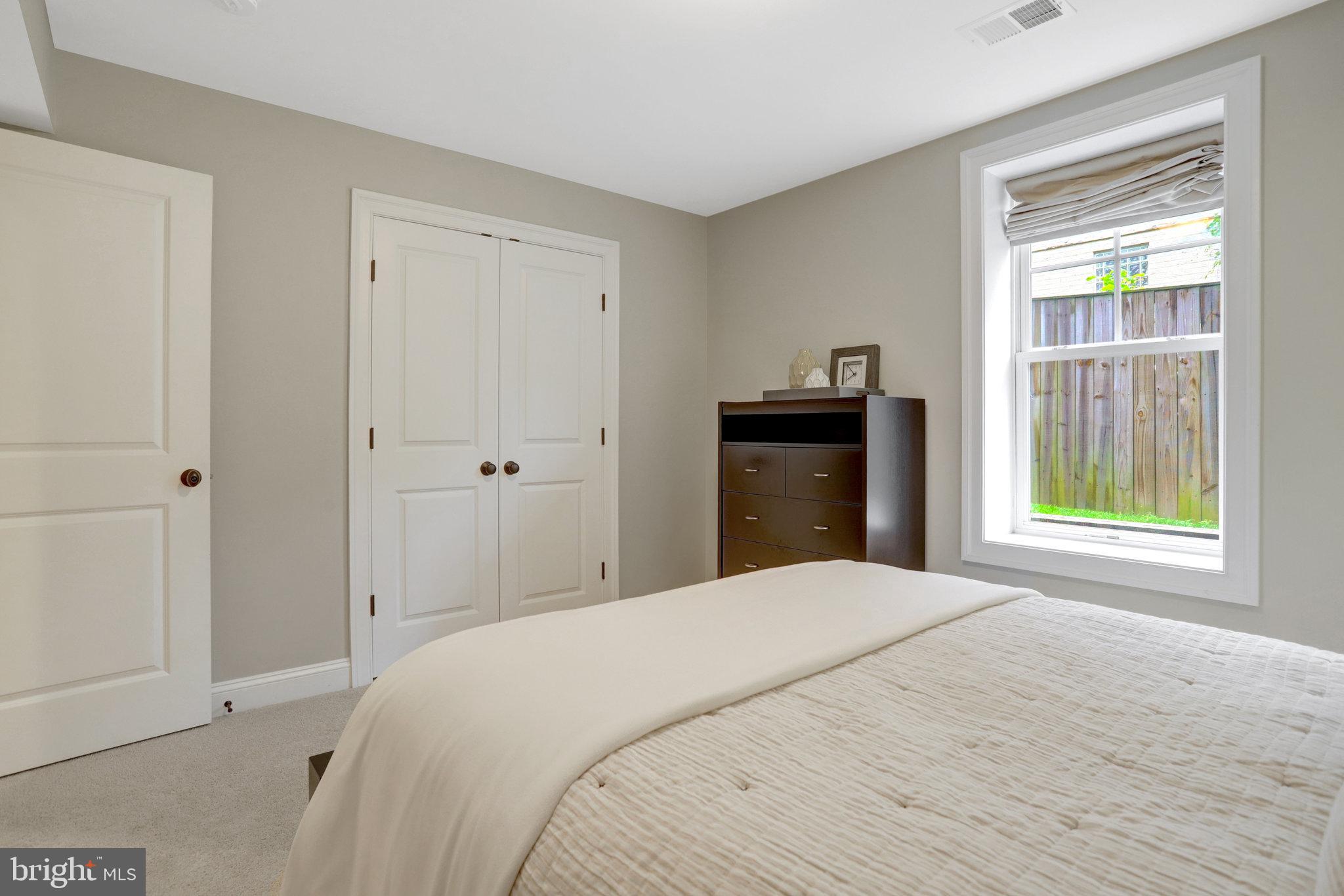 LEXINGTON VILLAGE - Residential