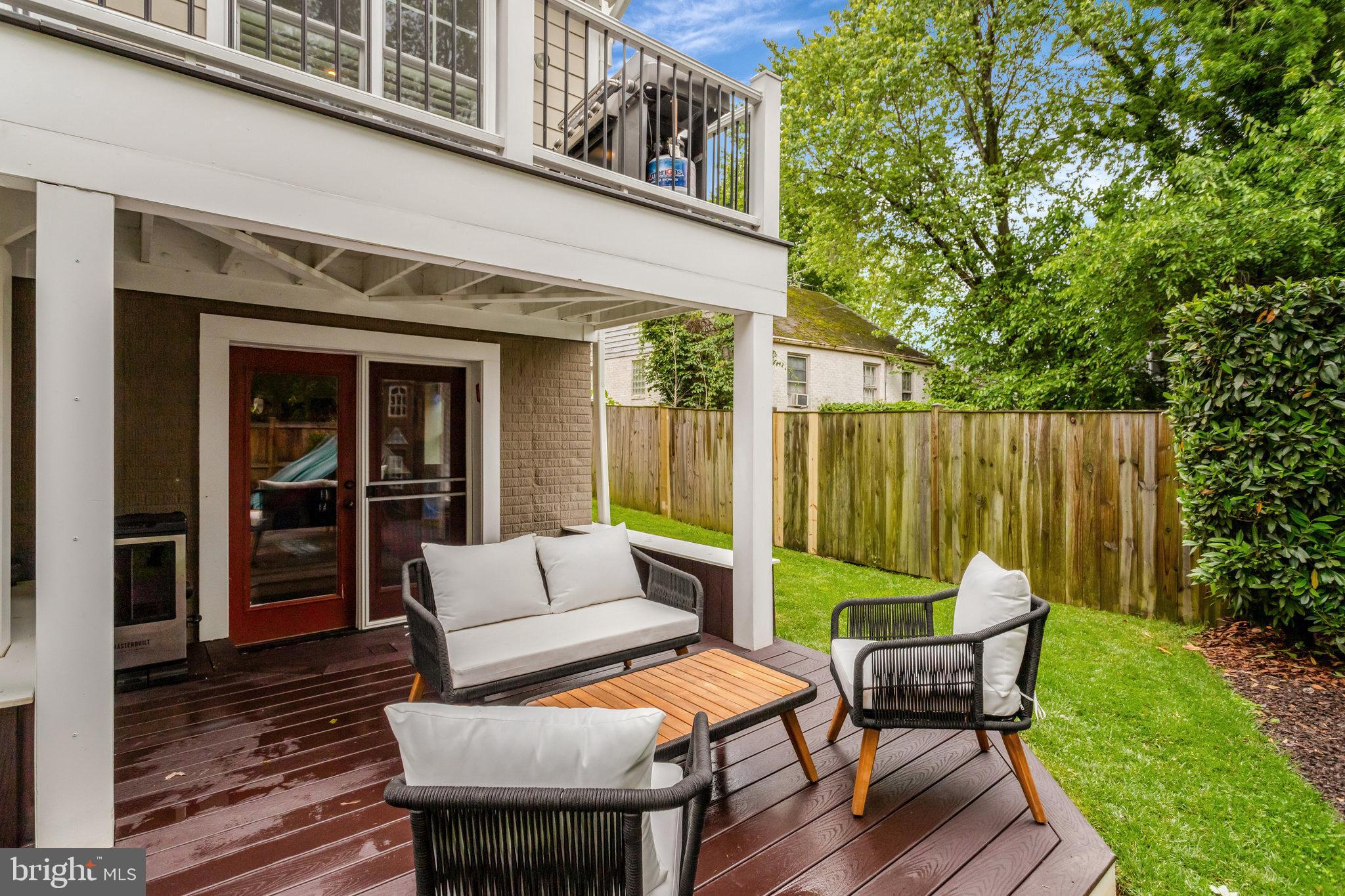 LEXINGTON VILLAGE - Residential