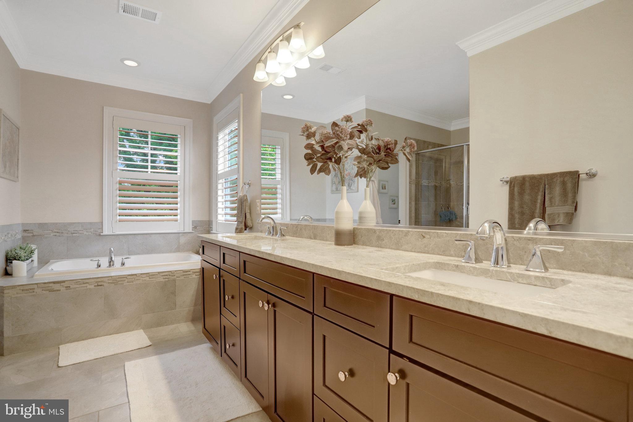 LEXINGTON VILLAGE - Residential