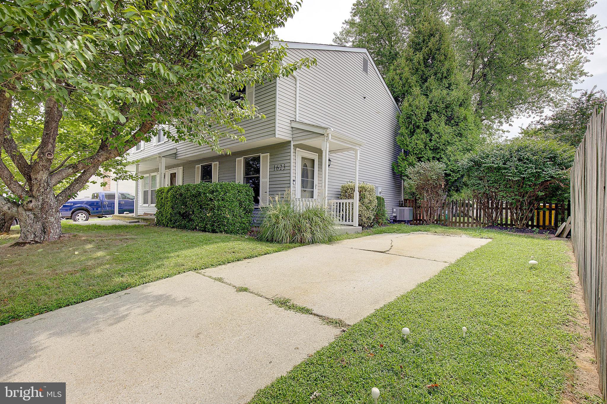 1623 SECRETARIAT DRIVE