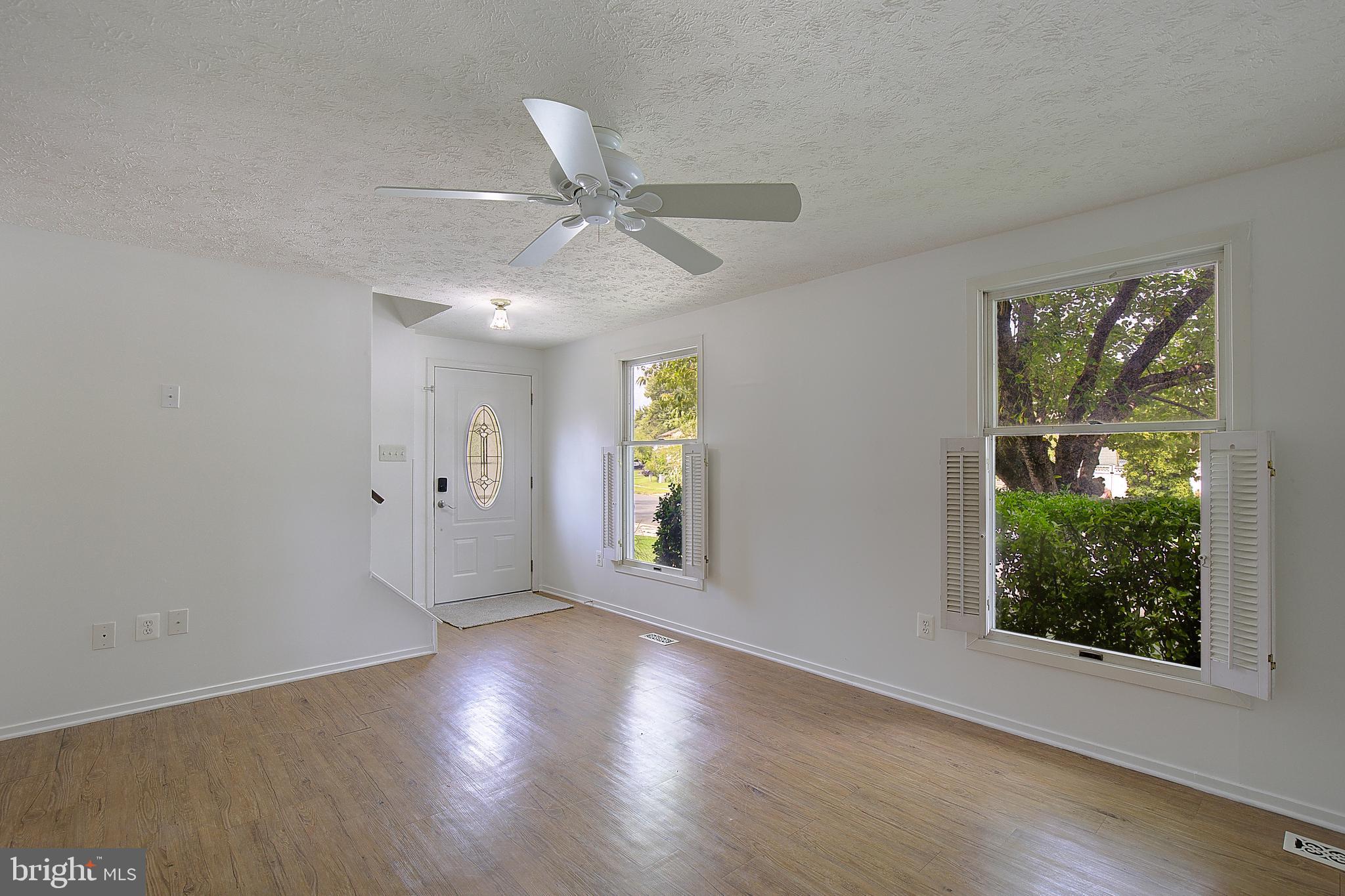 1623 SECRETARIAT DRIVE