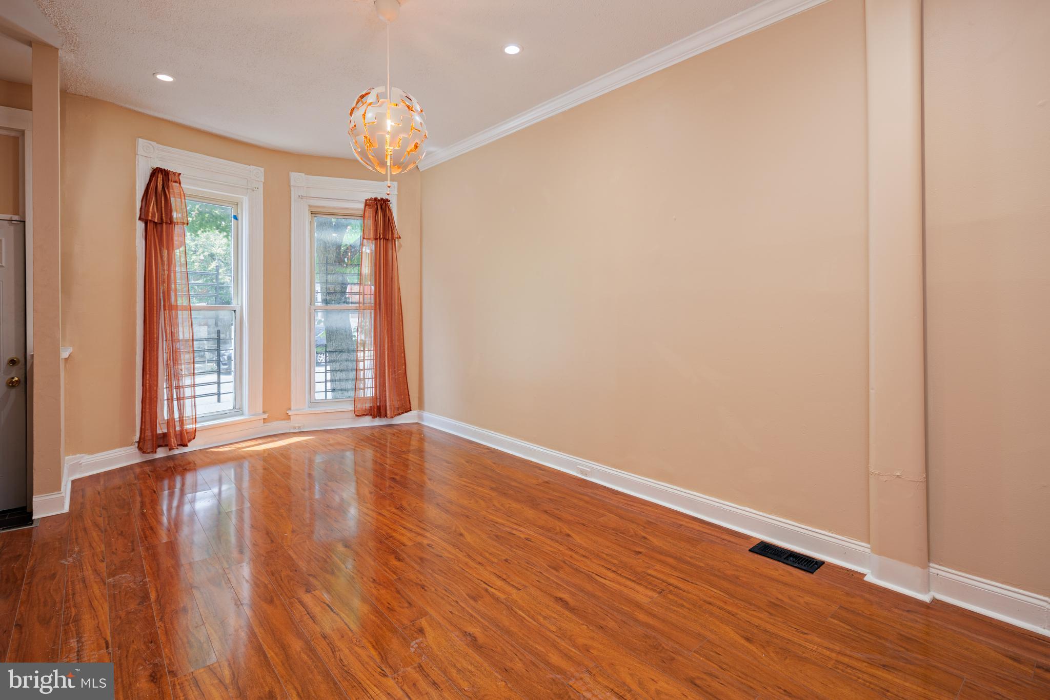 EASTERWOOD - Residential