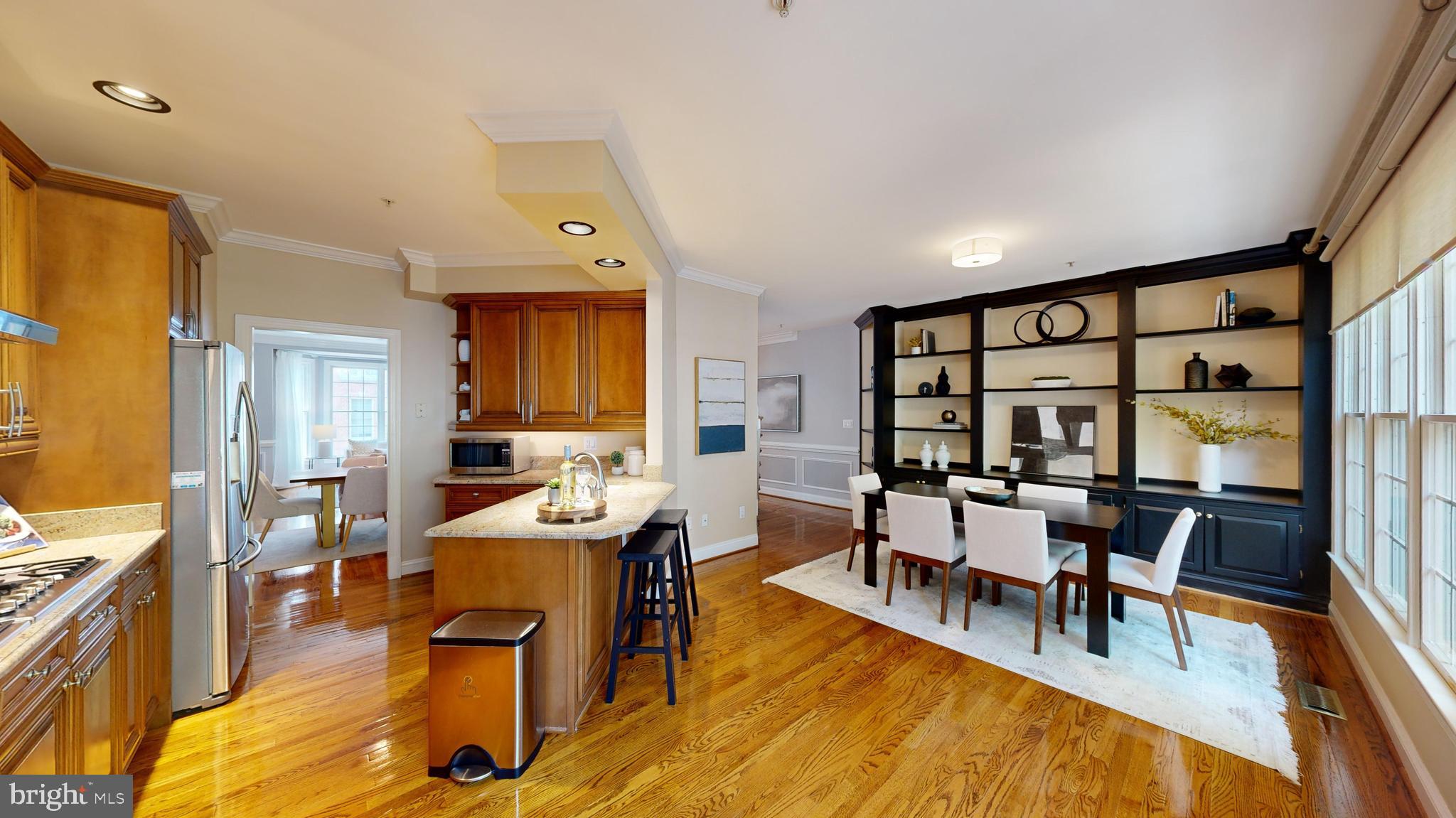 MCLEAN CREST - Residential