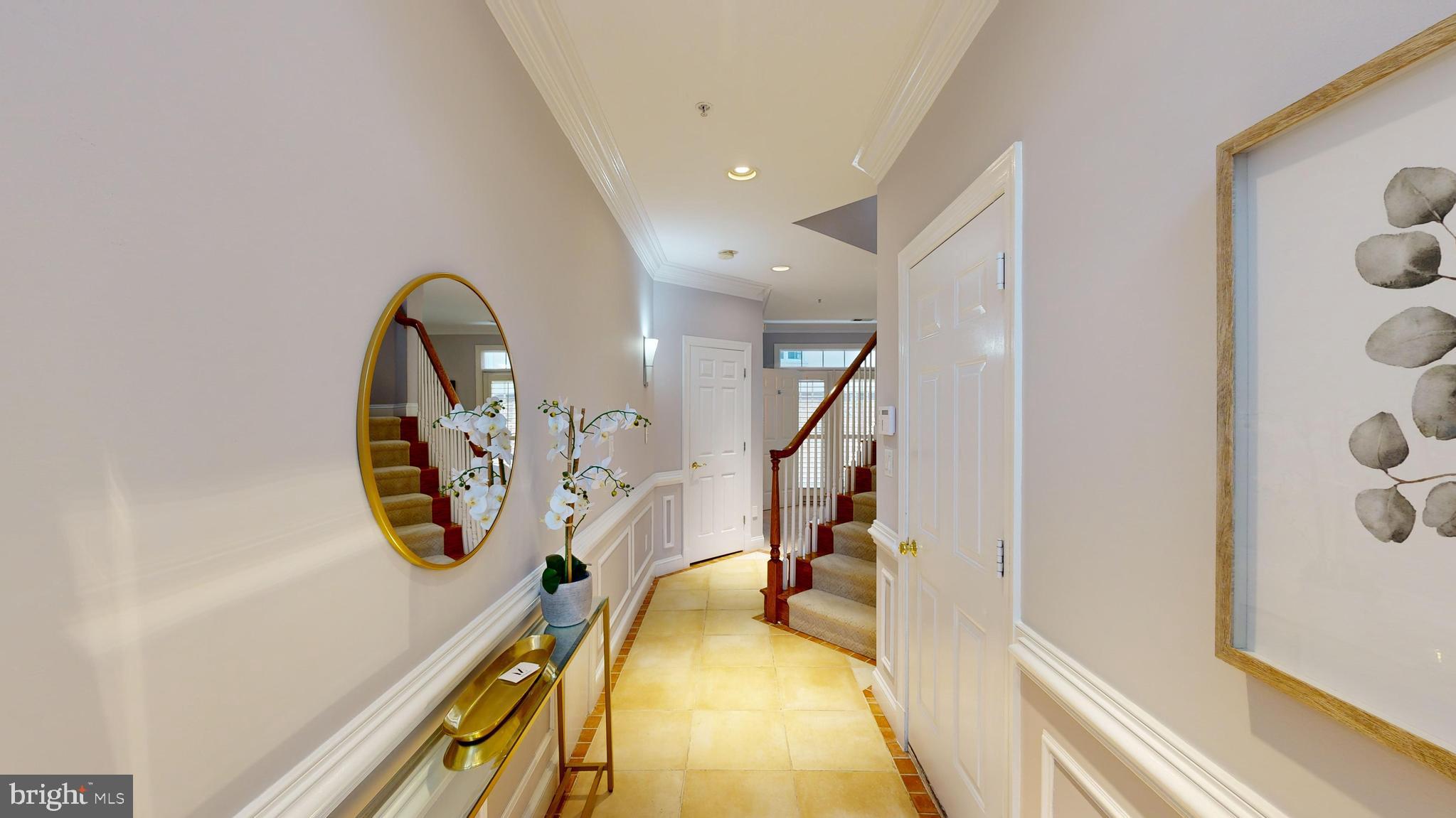 MCLEAN CREST - Residential