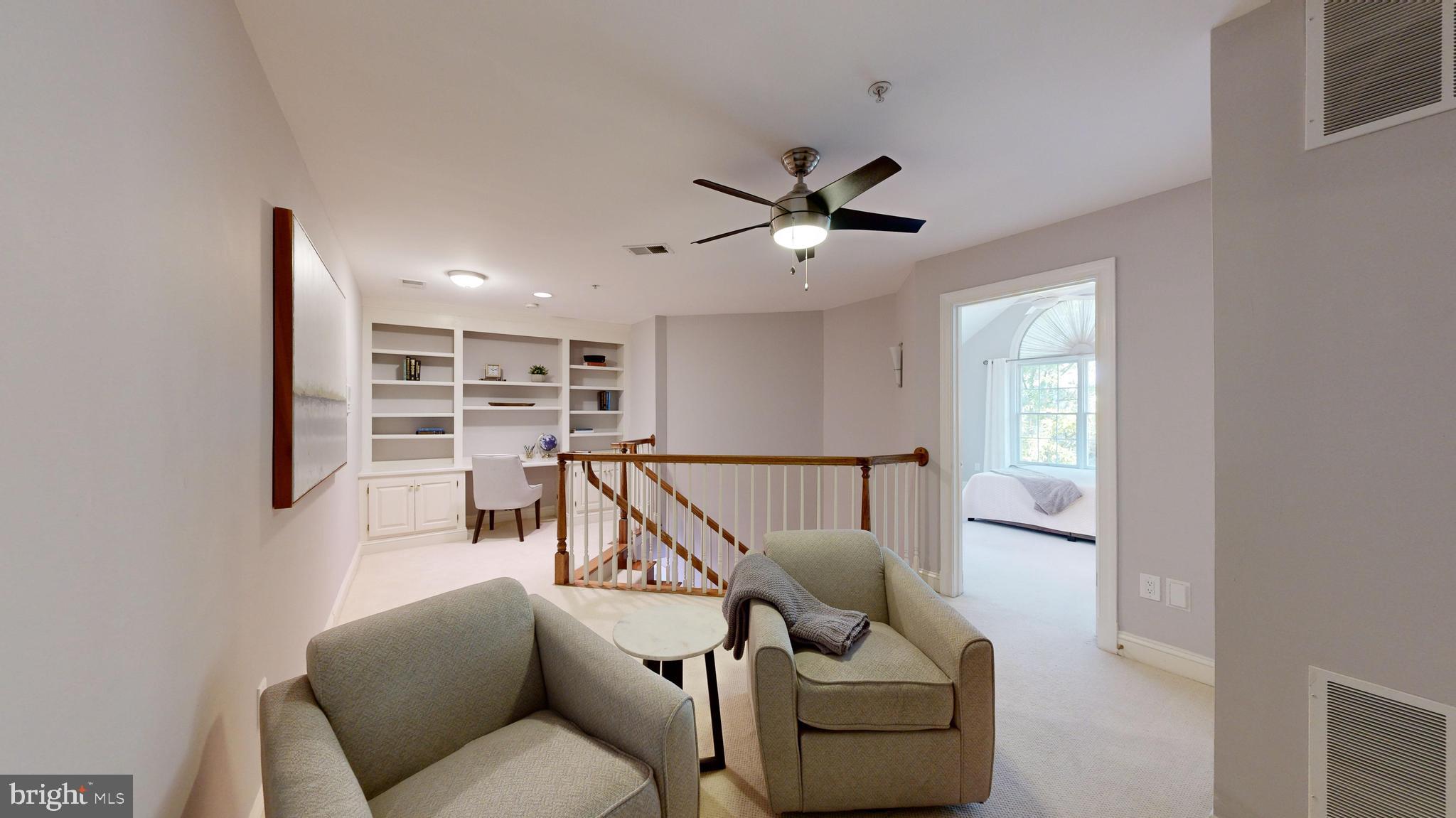 MCLEAN CREST - Residential