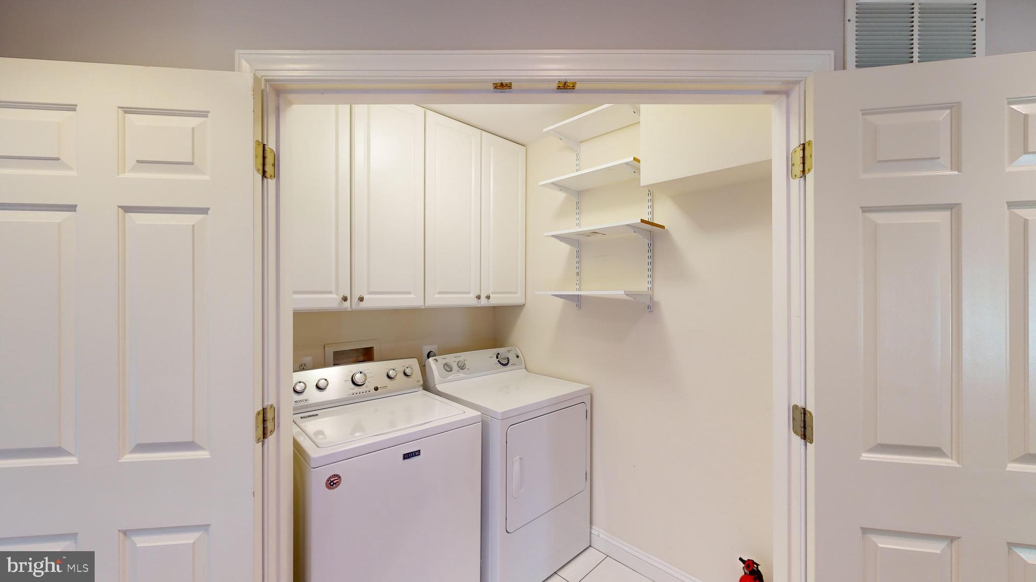 MCLEAN CREST - Residential