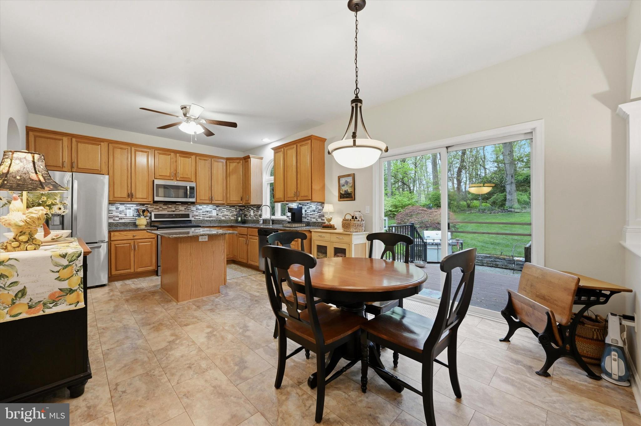 MAPLEFLOWER - Residential