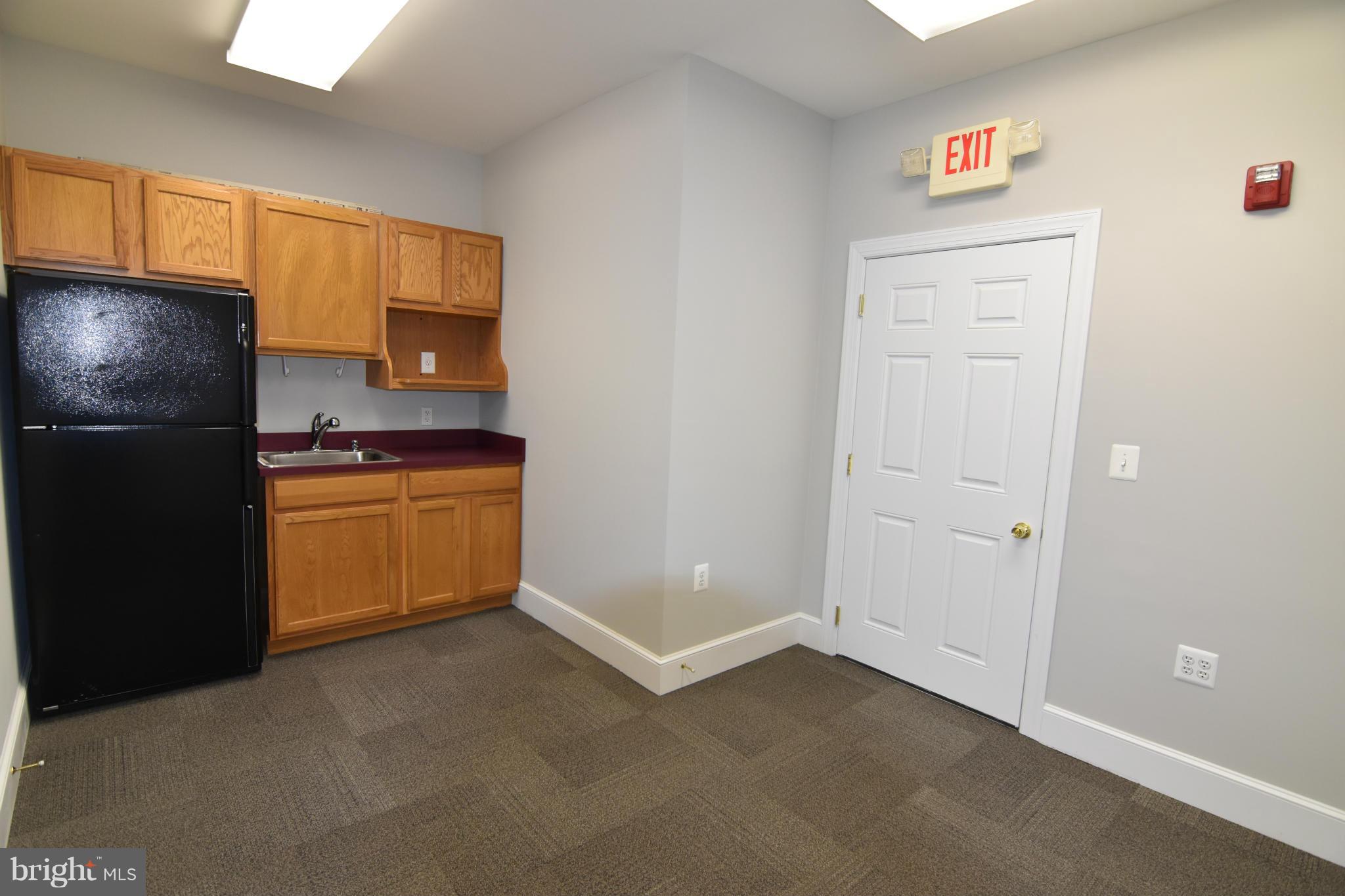 PROFFITT BLDG CONDO - Commercial Lease