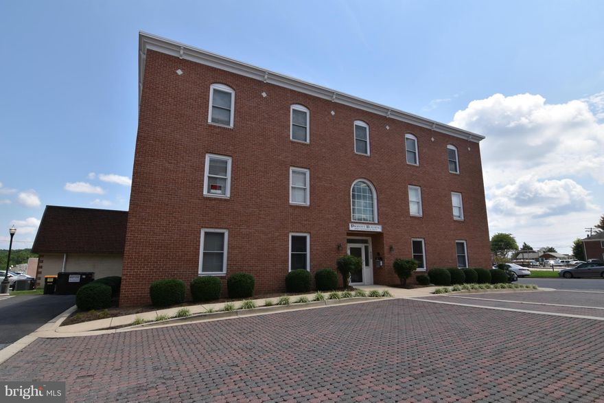 Great office space features a reception area, private offices, kitchen/employee room and storage room.  Located in the Proffitt Building in downtown Leonardtown close to courthouse, office buildings and restaurants.