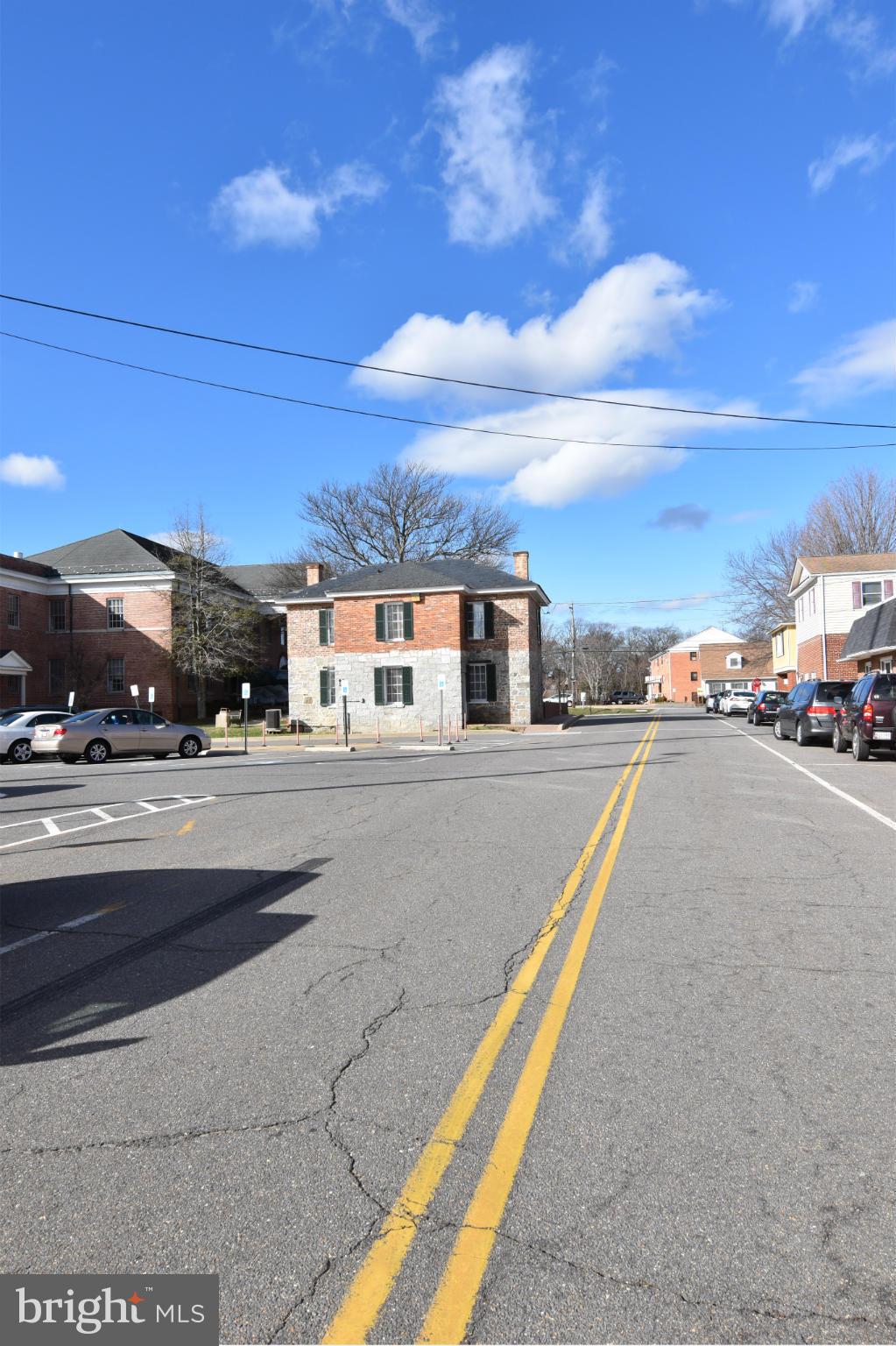 PROFFITT BLDG CONDO - Commercial Lease