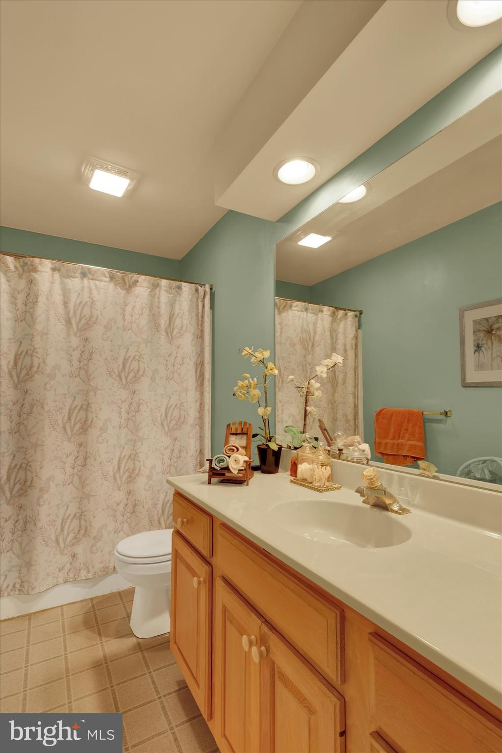 COBBLESTONE COURT - Residential