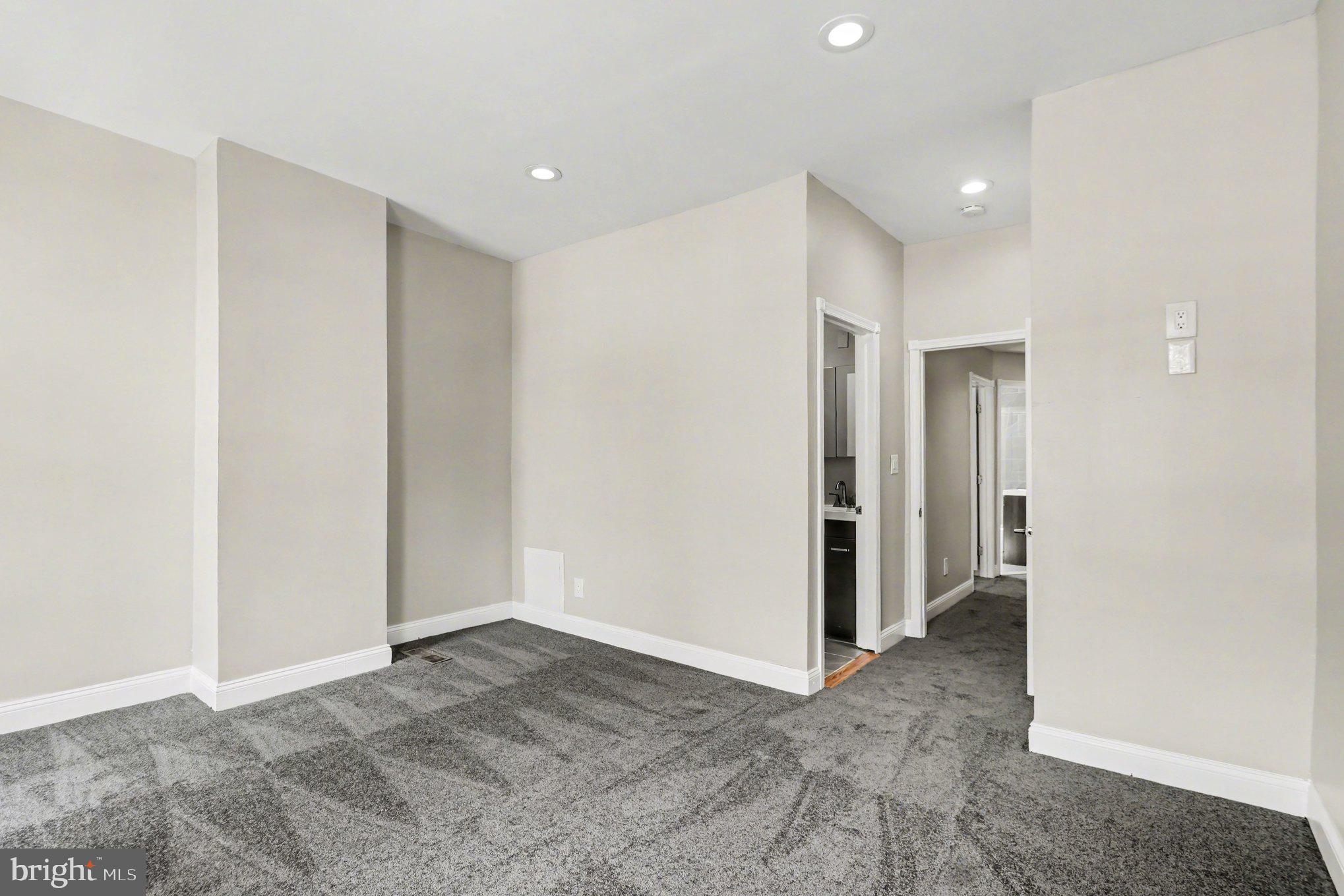 POINT BREEZE - Residential